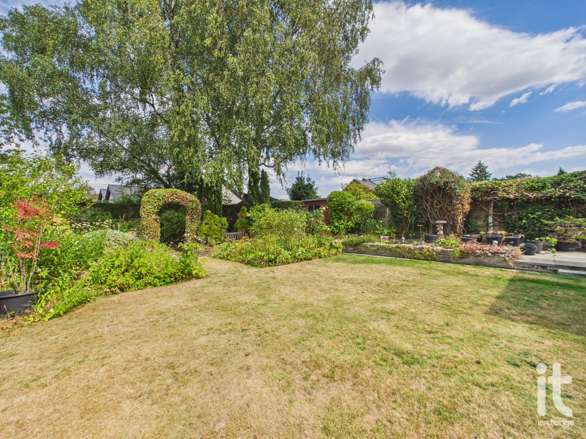 2 bedroom detached bungalow For Sale in Stockport - Photograph 17.