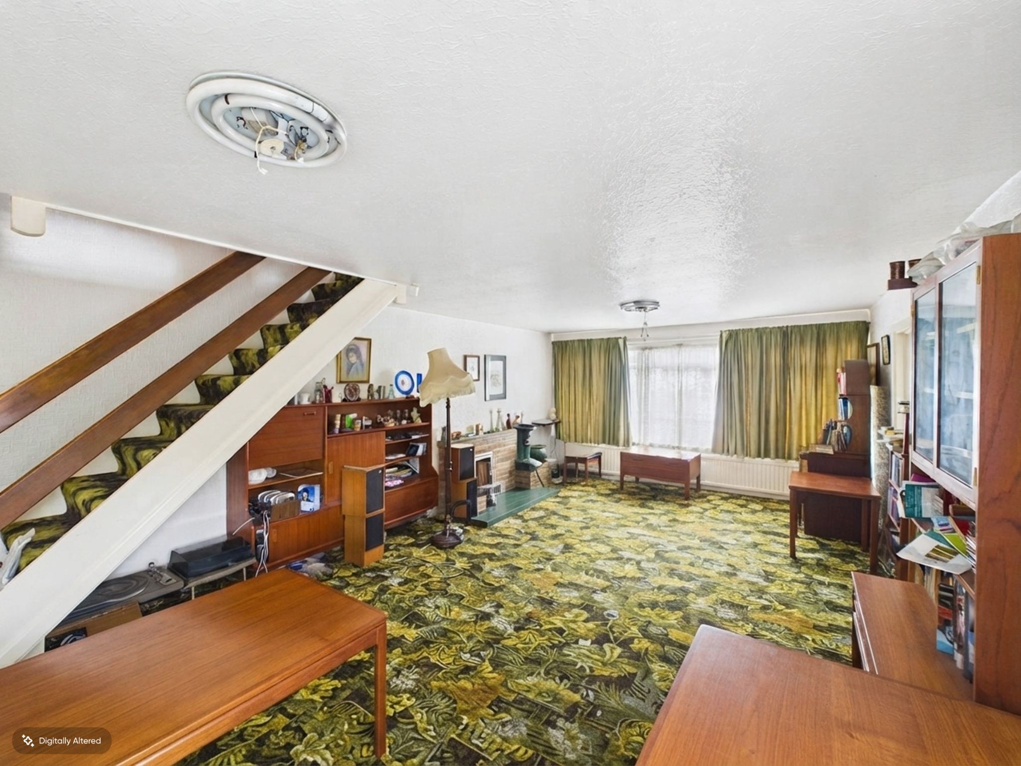 3 bedroom link detached house For Sale in Stockport - Property photograph.