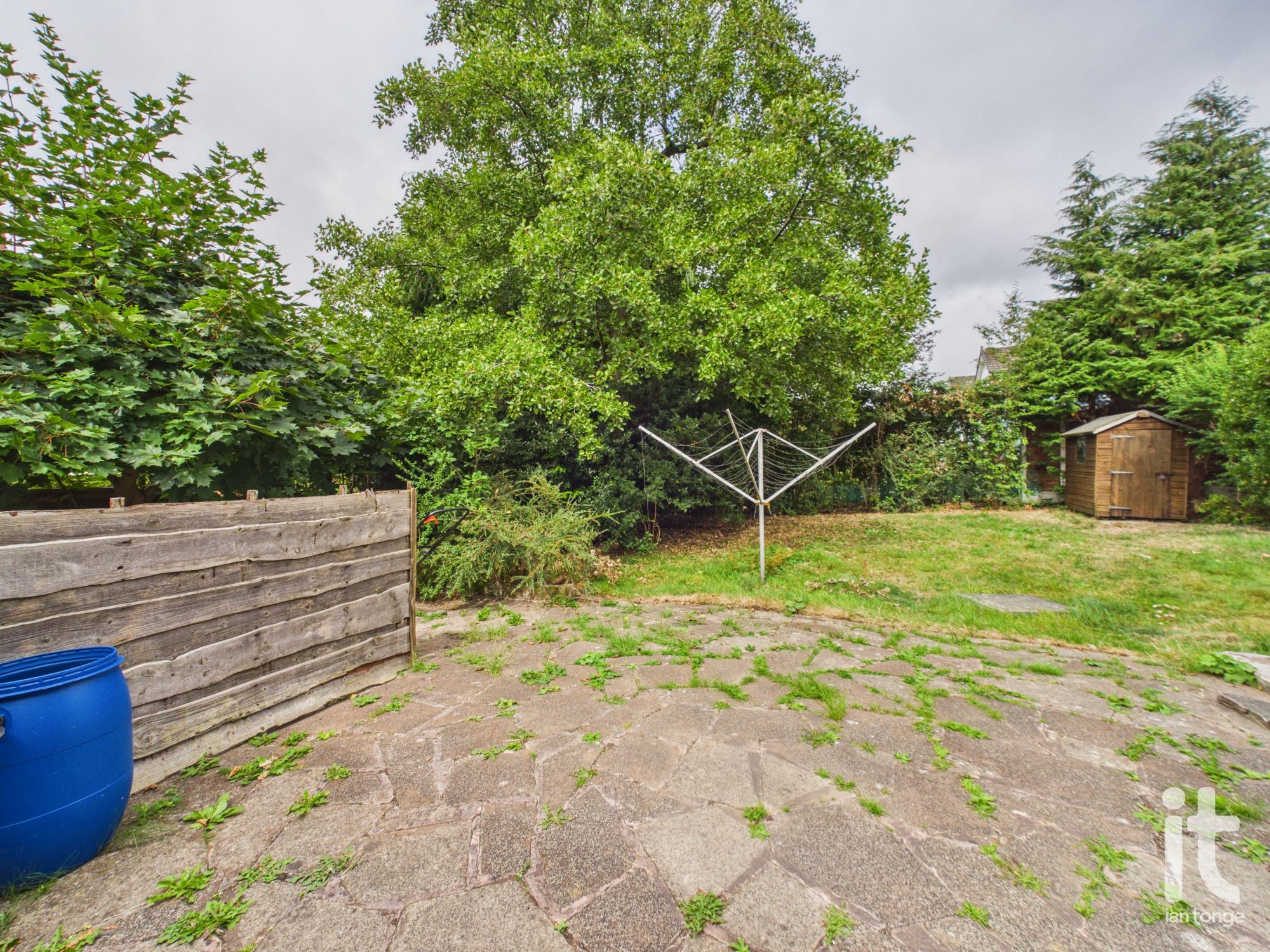 3 bedroom link detached house For Sale in Stockport - Photograph 7.