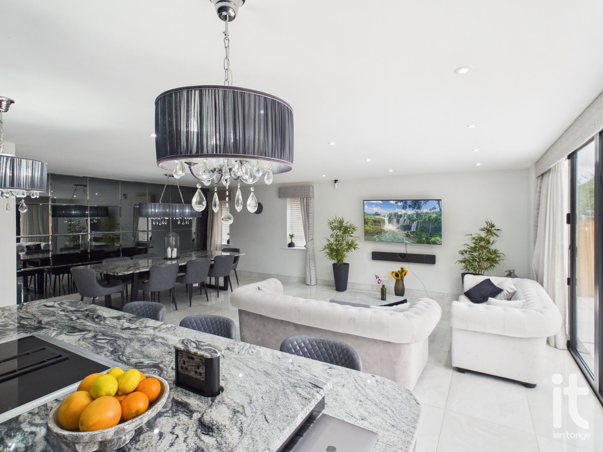 4 bedroom detached house For Sale in Stockport - Photograph 17.