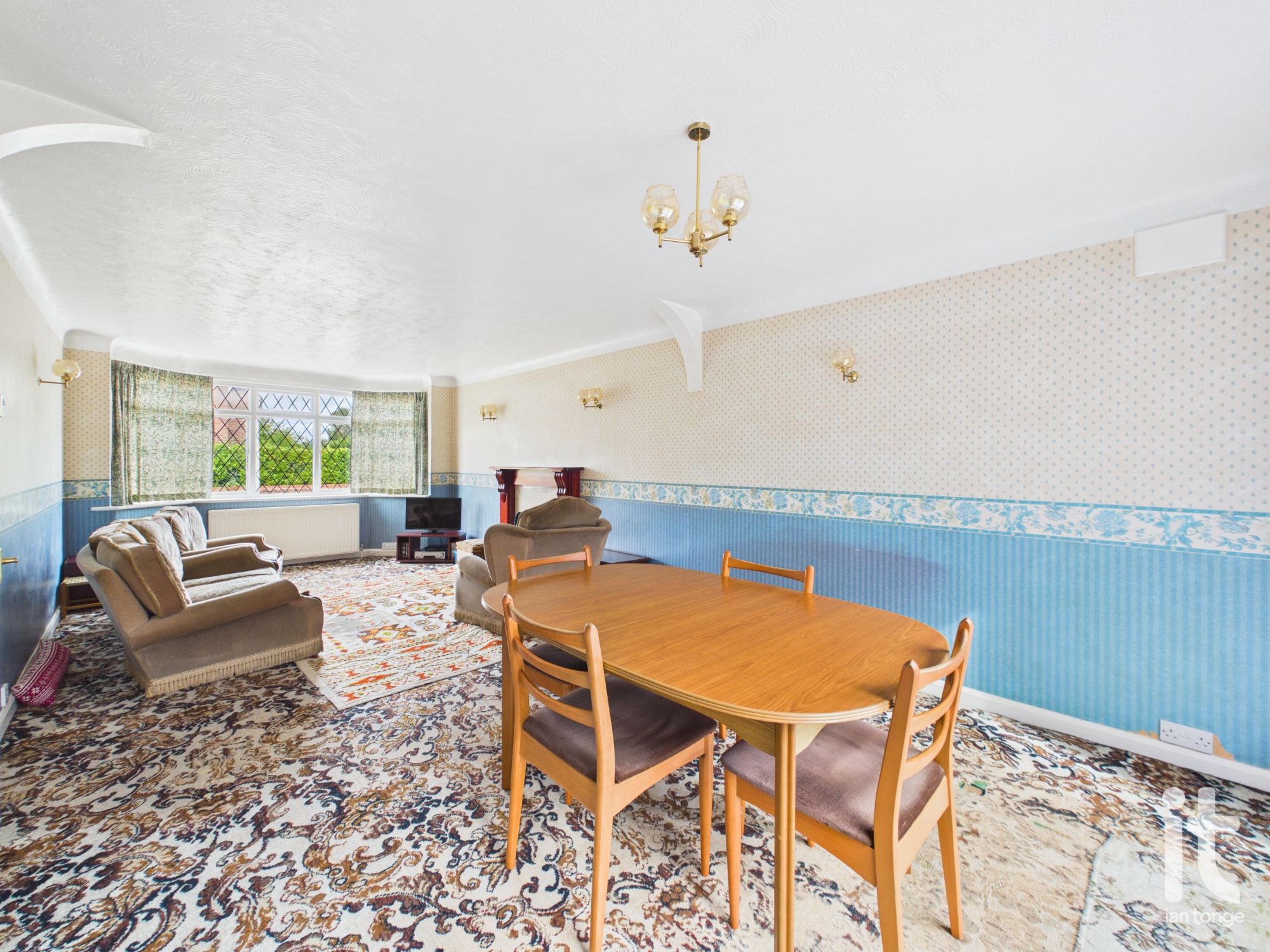 3 bedroom link detached house For Sale in Stockport - Photograph 7.