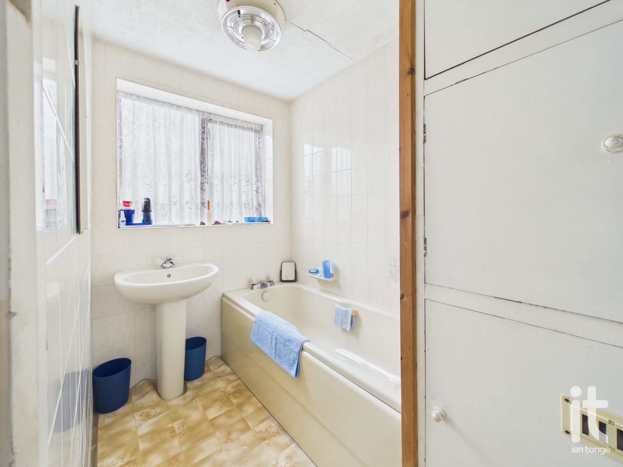 3 bedroom link detached house For Sale in Stockport - Photograph 14.