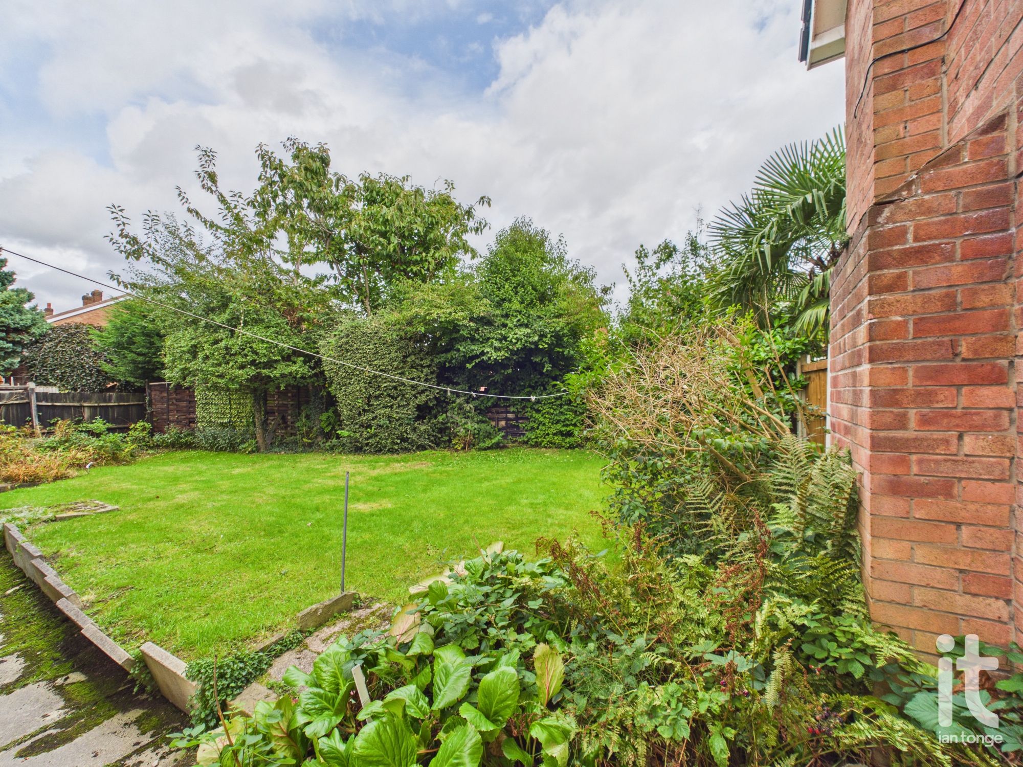 4 bedroom detached house For Sale in Stockport - Photograph 17.