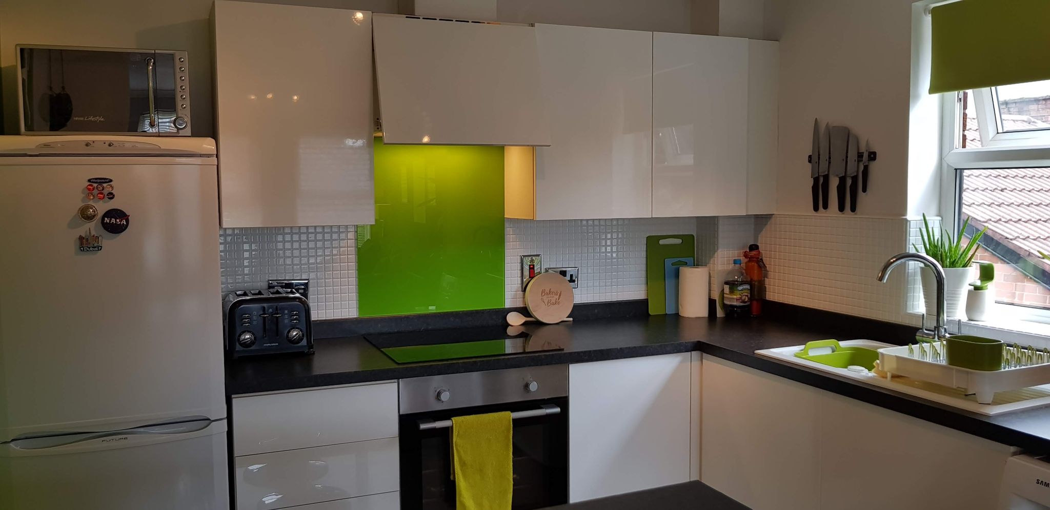 2 bedroom flat flat/apartment For Sale in Manchester - Photograph 4.