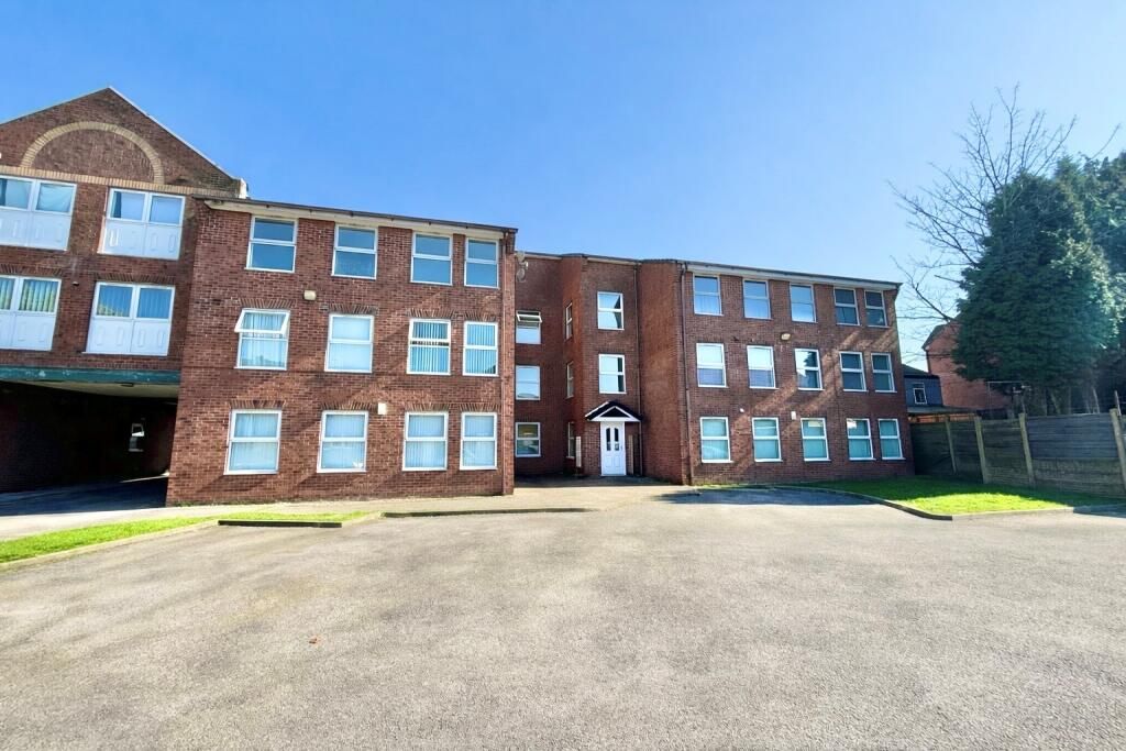 2 bedroom flat flat/apartment For Sale in Manchester - Photograph 13.