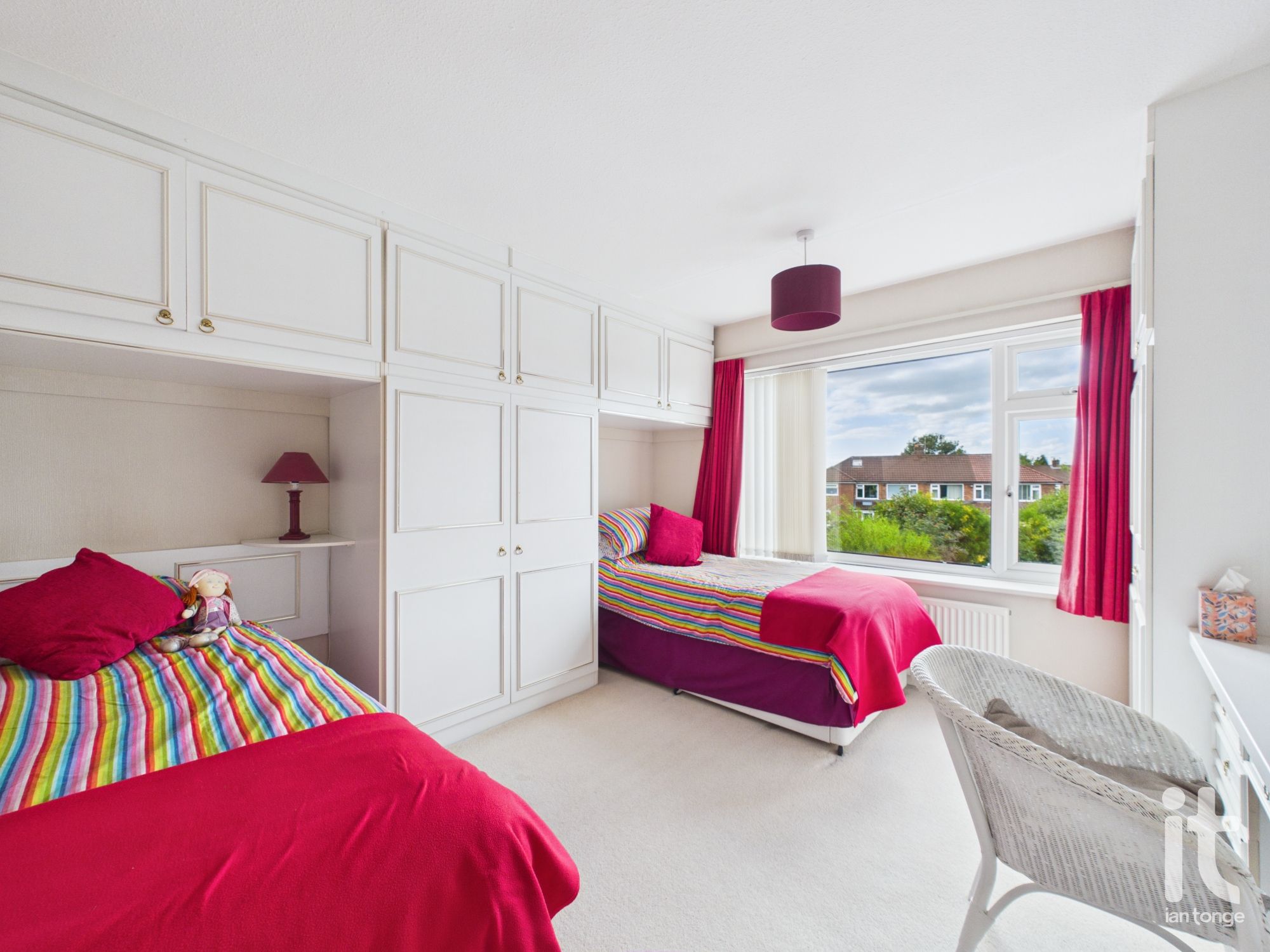 3 bedroom detached house For Sale in Stockport - Photograph 18.