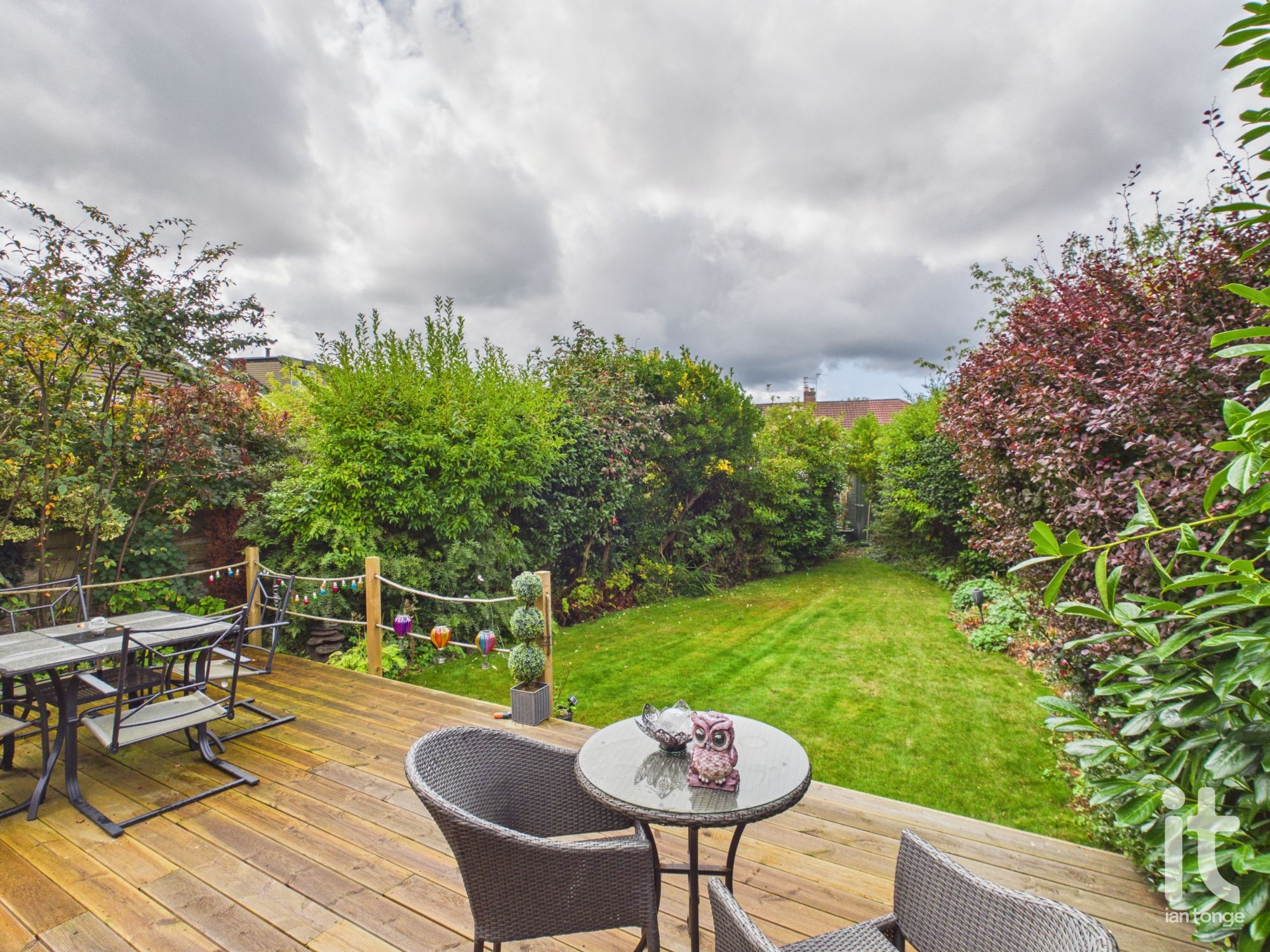 3 bedroom detached house For Sale in Stockport - Photograph 5.