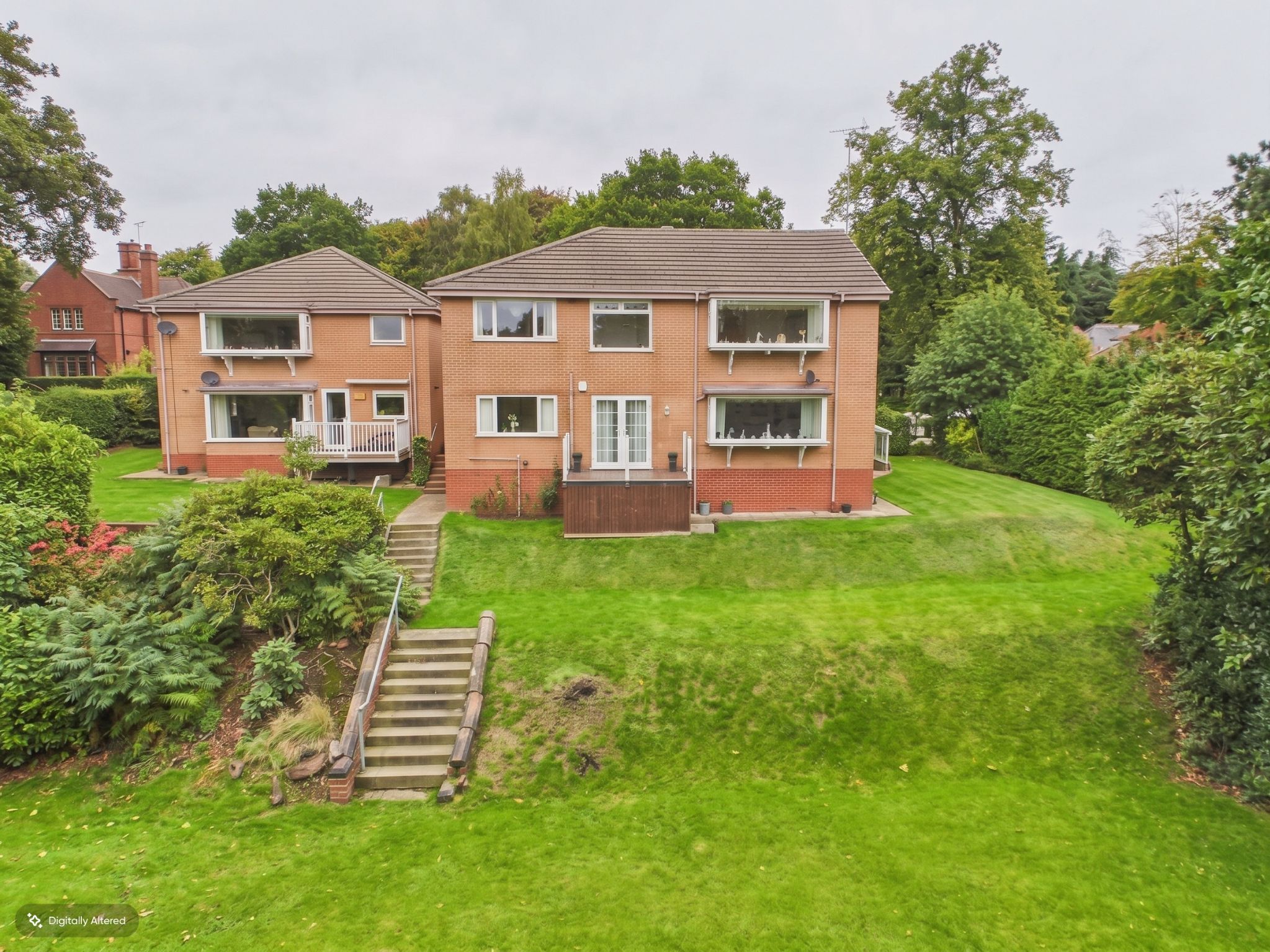 2 bedroom ground floor flat/apartment For Sale in Stockport - Property photograph.
