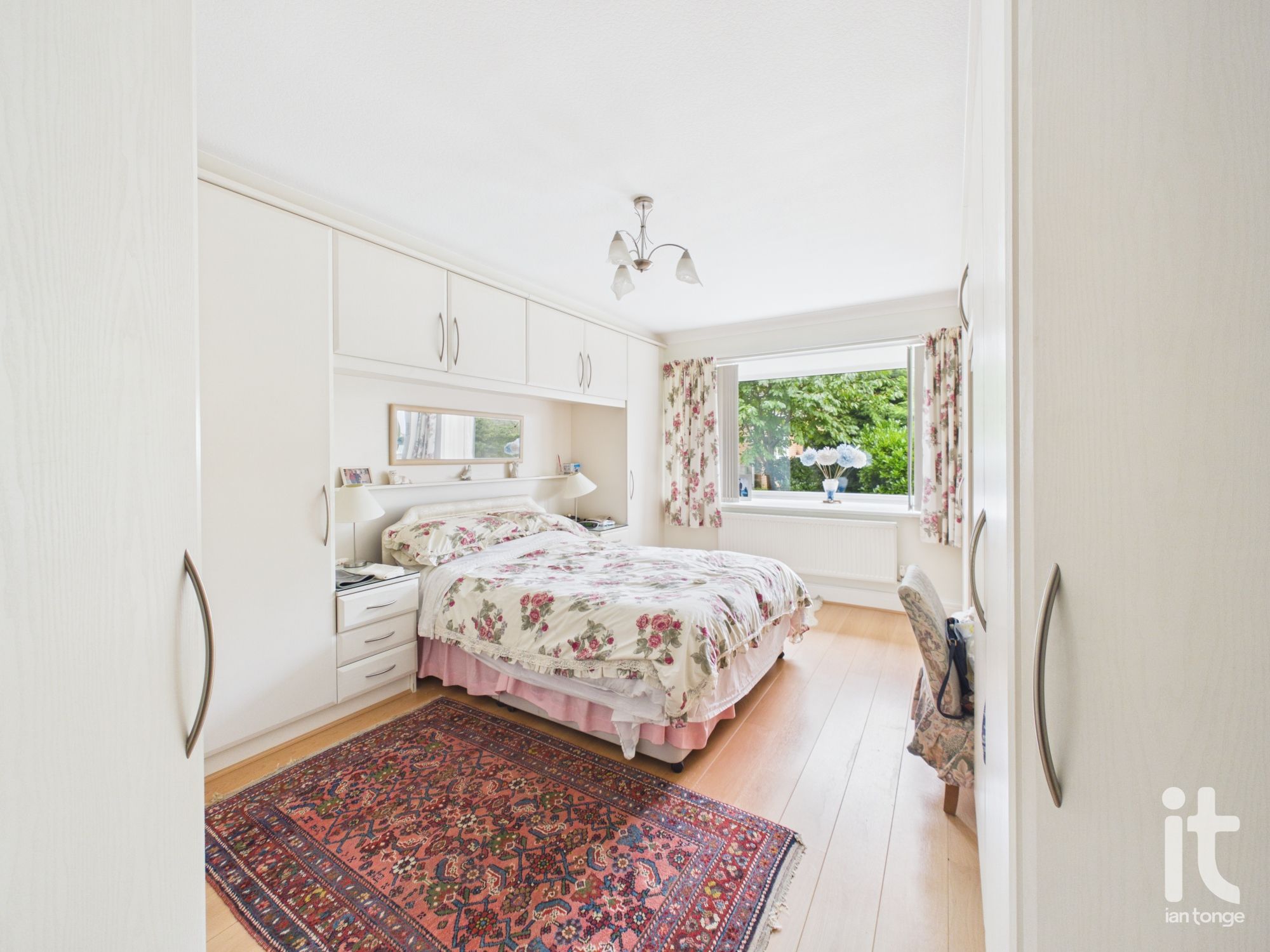 2 bedroom ground floor flat/apartment For Sale in Stockport - Photograph 22.
