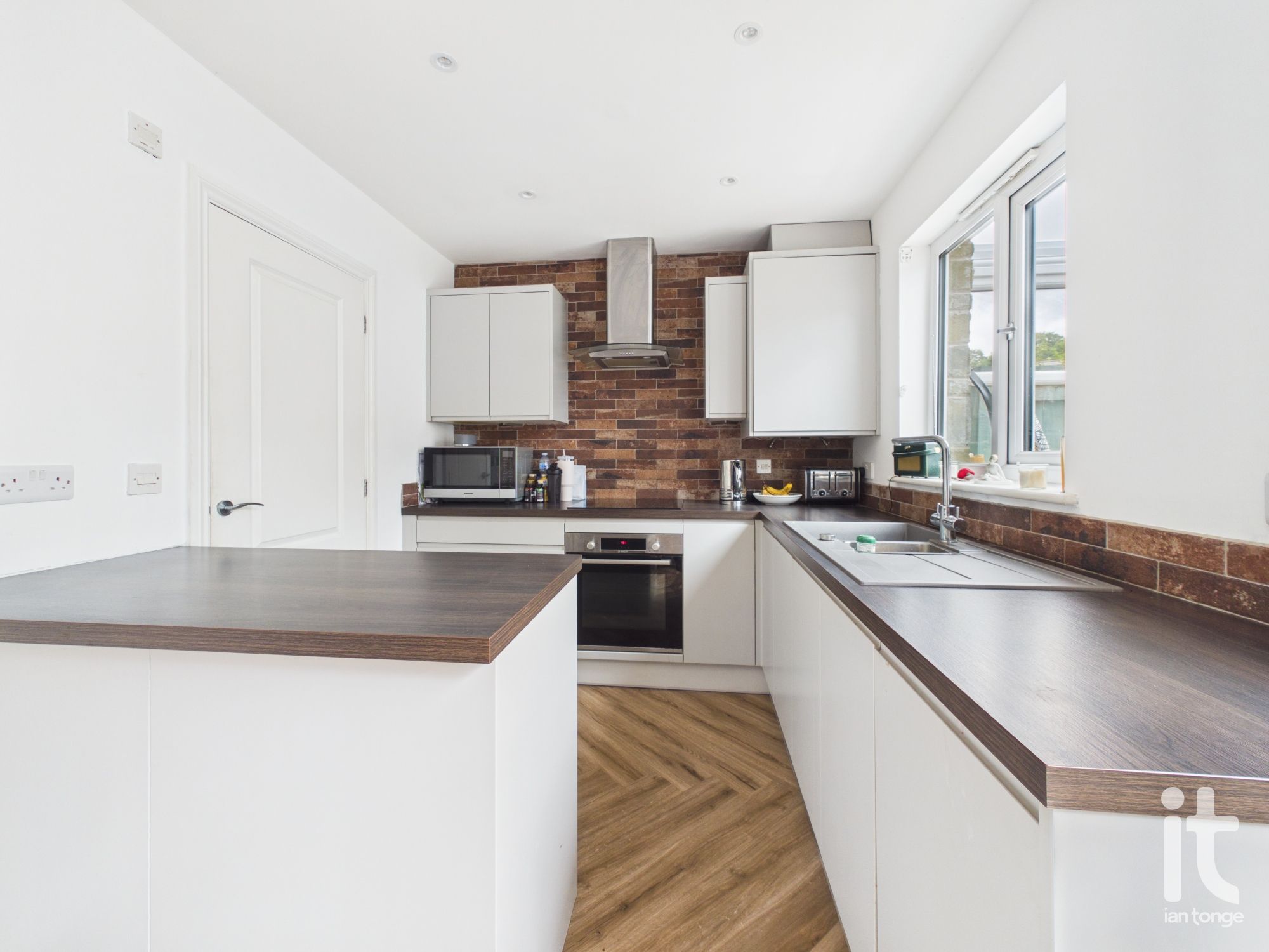 3 bedroom mid terraced house For Sale in Stockport - Photograph 19.