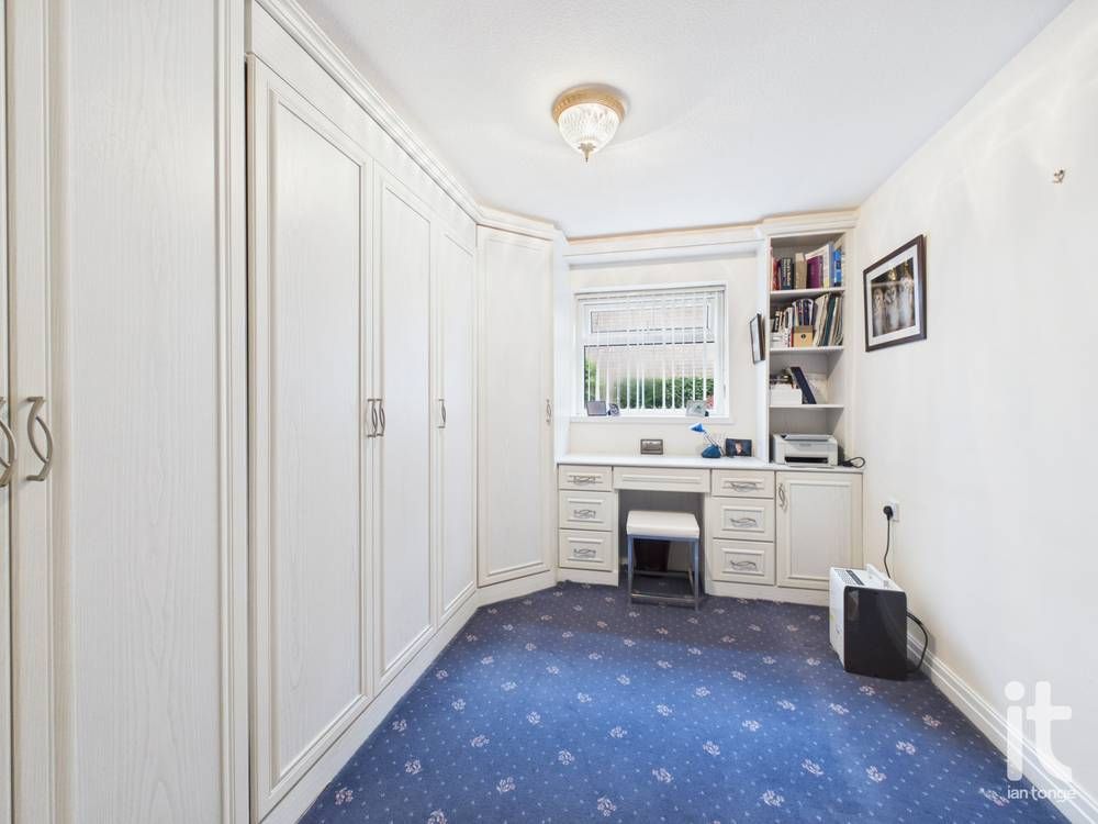 2 bedroom apartment flat/apartment For Sale in Stockport - Photograph 17.