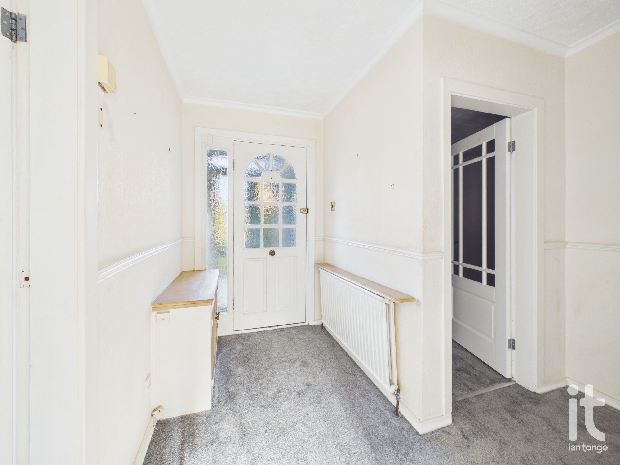 3 bedroom detached bungalow For Sale in Stockport - Photograph 6.