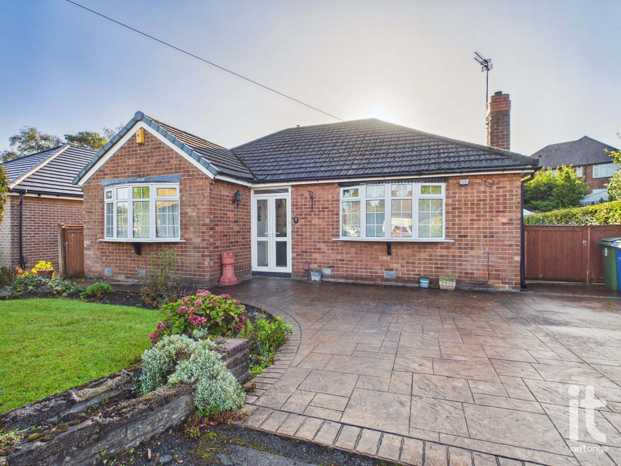 3 bedroom detached bungalow For Sale in Stockport - Property photograph.