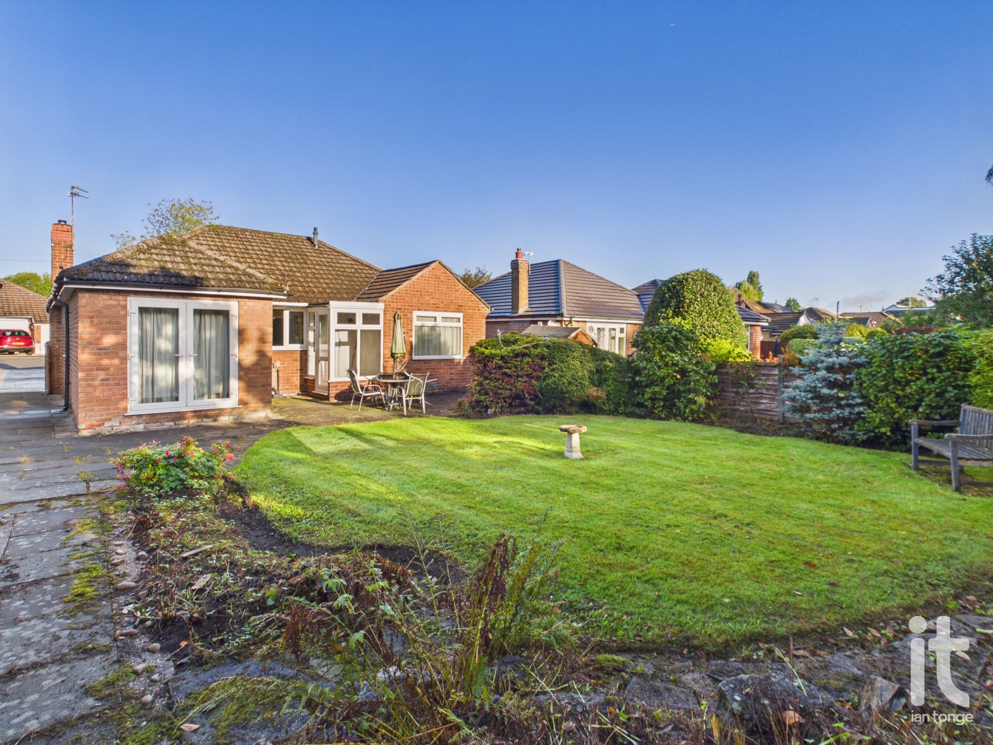 3 bedroom detached bungalow For Sale in Stockport - Property photograph.