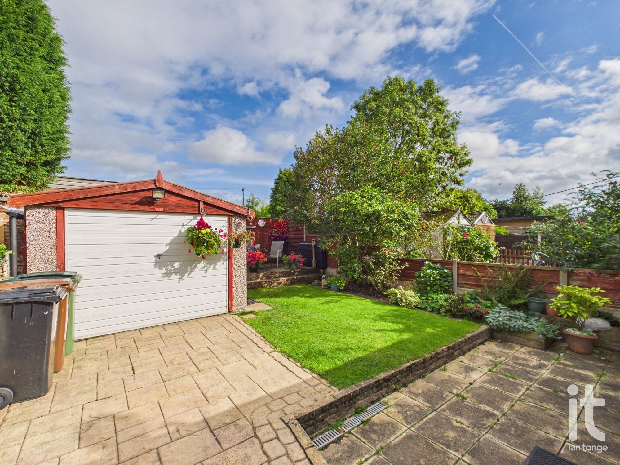 3 bedroom semi-detached house For Sale in Stockport - Photograph 8.