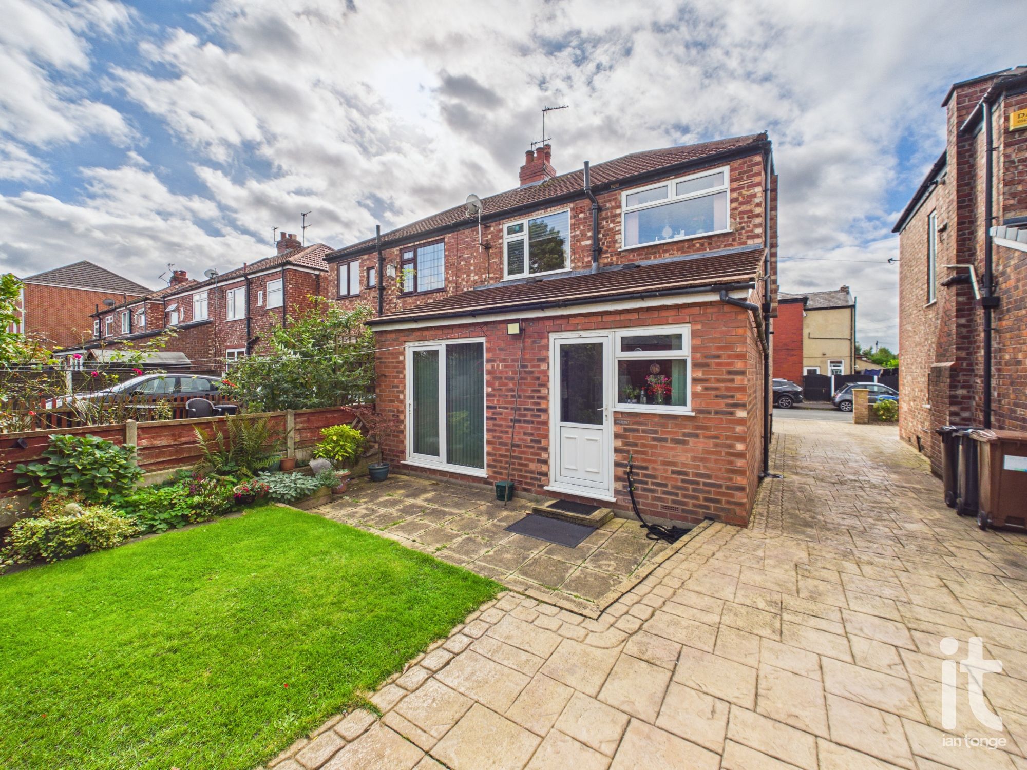 3 bedroom semi-detached house For Sale in Stockport - Photograph 12.