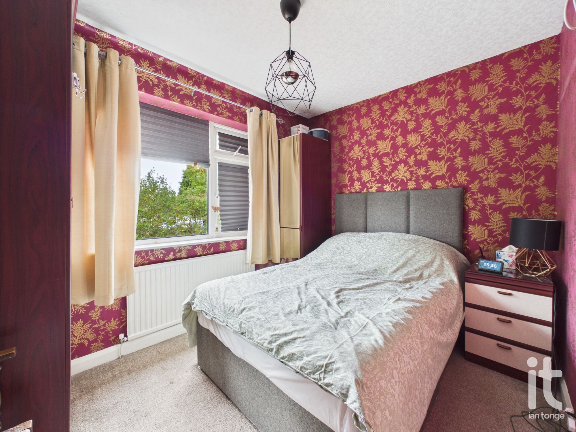 3 bedroom semi-detached house For Sale in Stockport - Photograph 27.