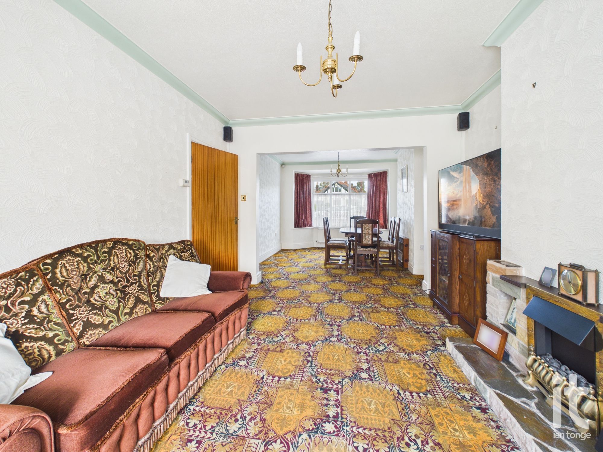 3 bedroom semi-detached house For Sale in Stockport - Photograph 12.