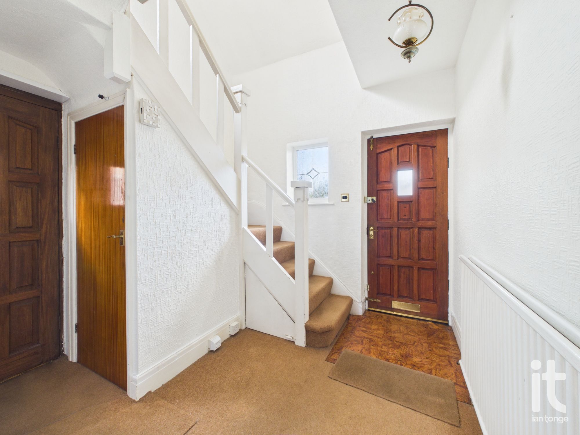 3 bedroom semi-detached house For Sale in Stockport - Photograph 5.