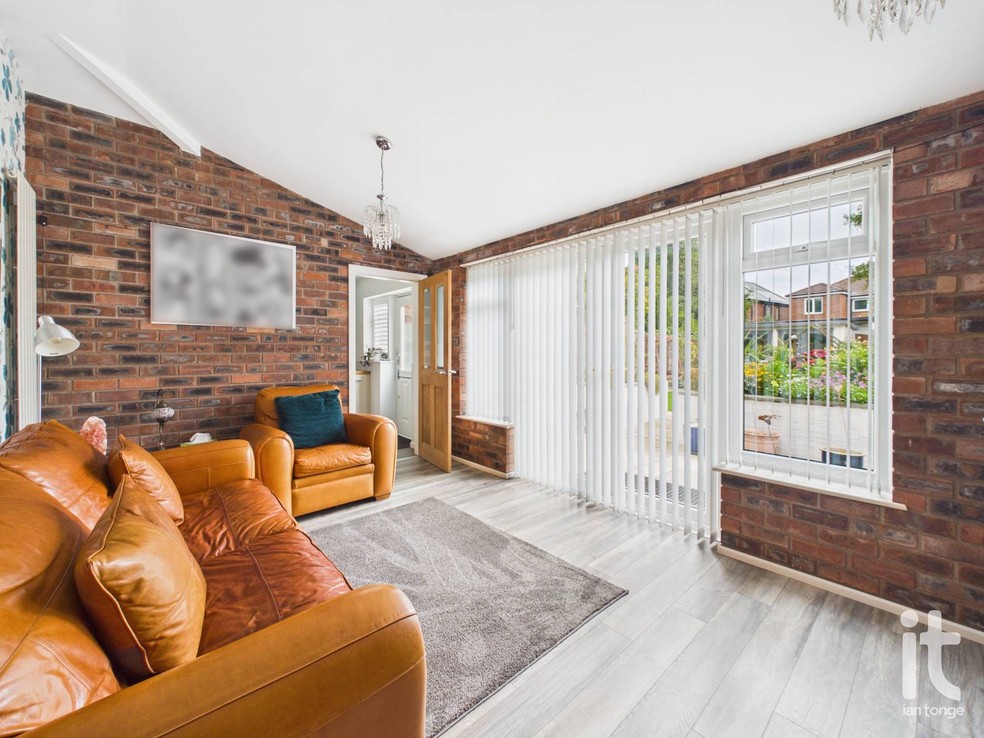 3 bedroom semi-detached house For Sale in Stockport - Photograph 7.