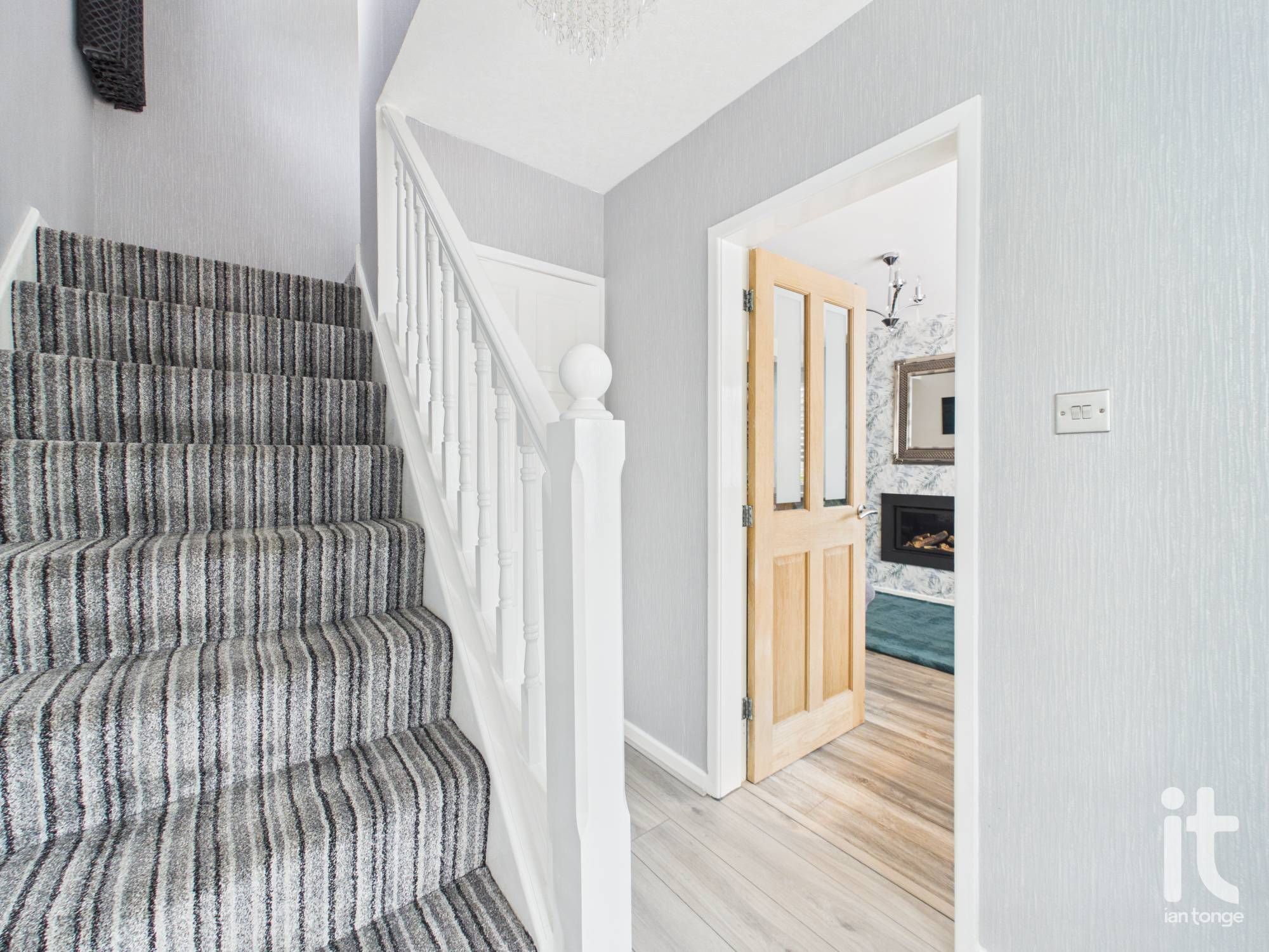 3 bedroom semi-detached house For Sale in Stockport - Photograph 5.