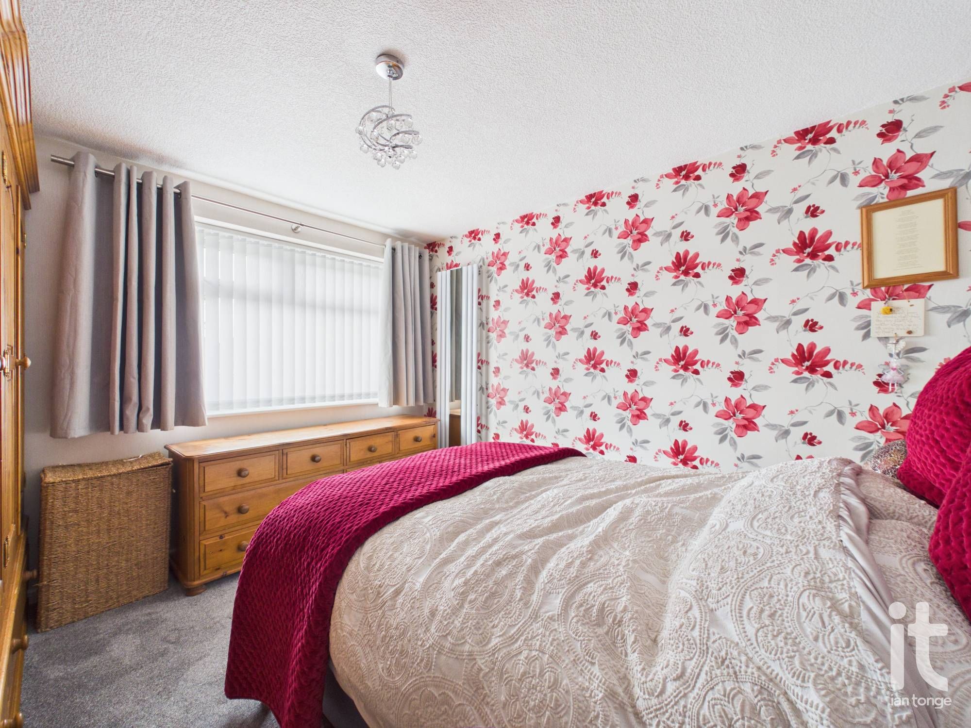 3 bedroom semi-detached house For Sale in Stockport - Photograph 14.
