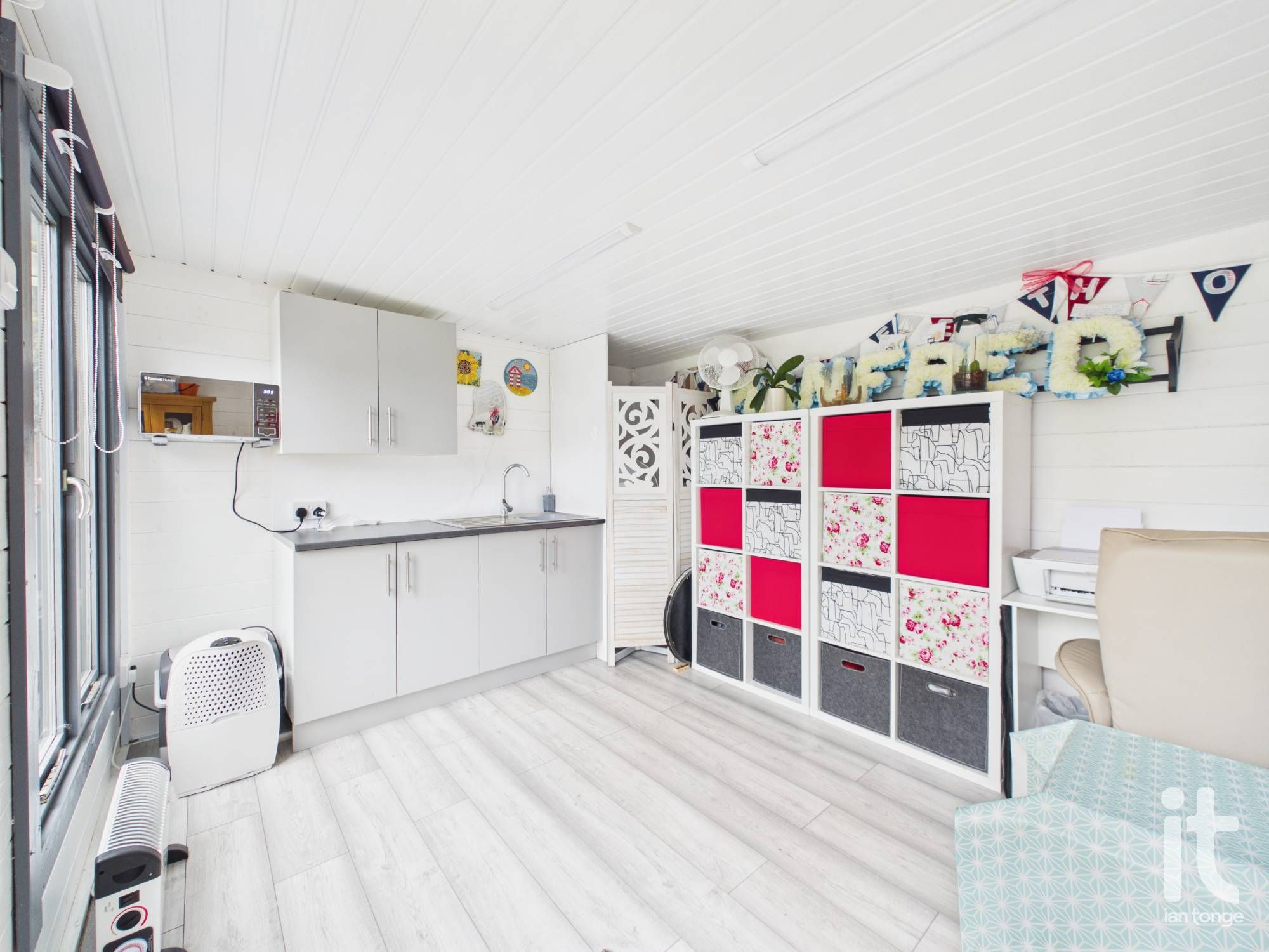 3 bedroom semi-detached house For Sale in Stockport - Photograph 18.