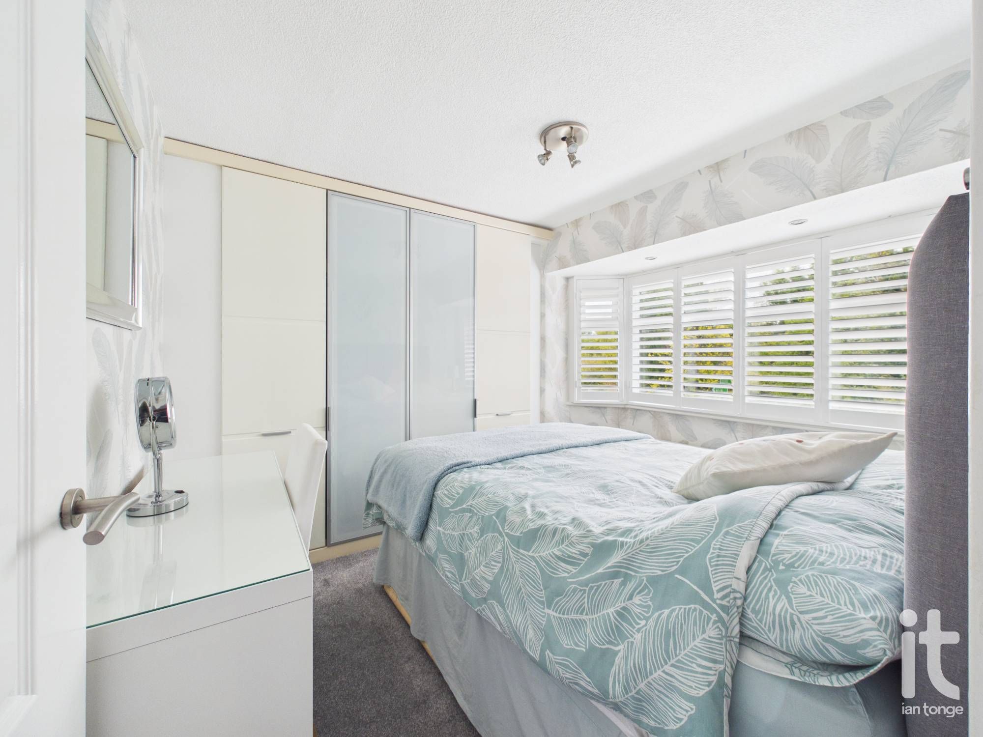 3 bedroom semi-detached house For Sale in Stockport - Photograph 13.
