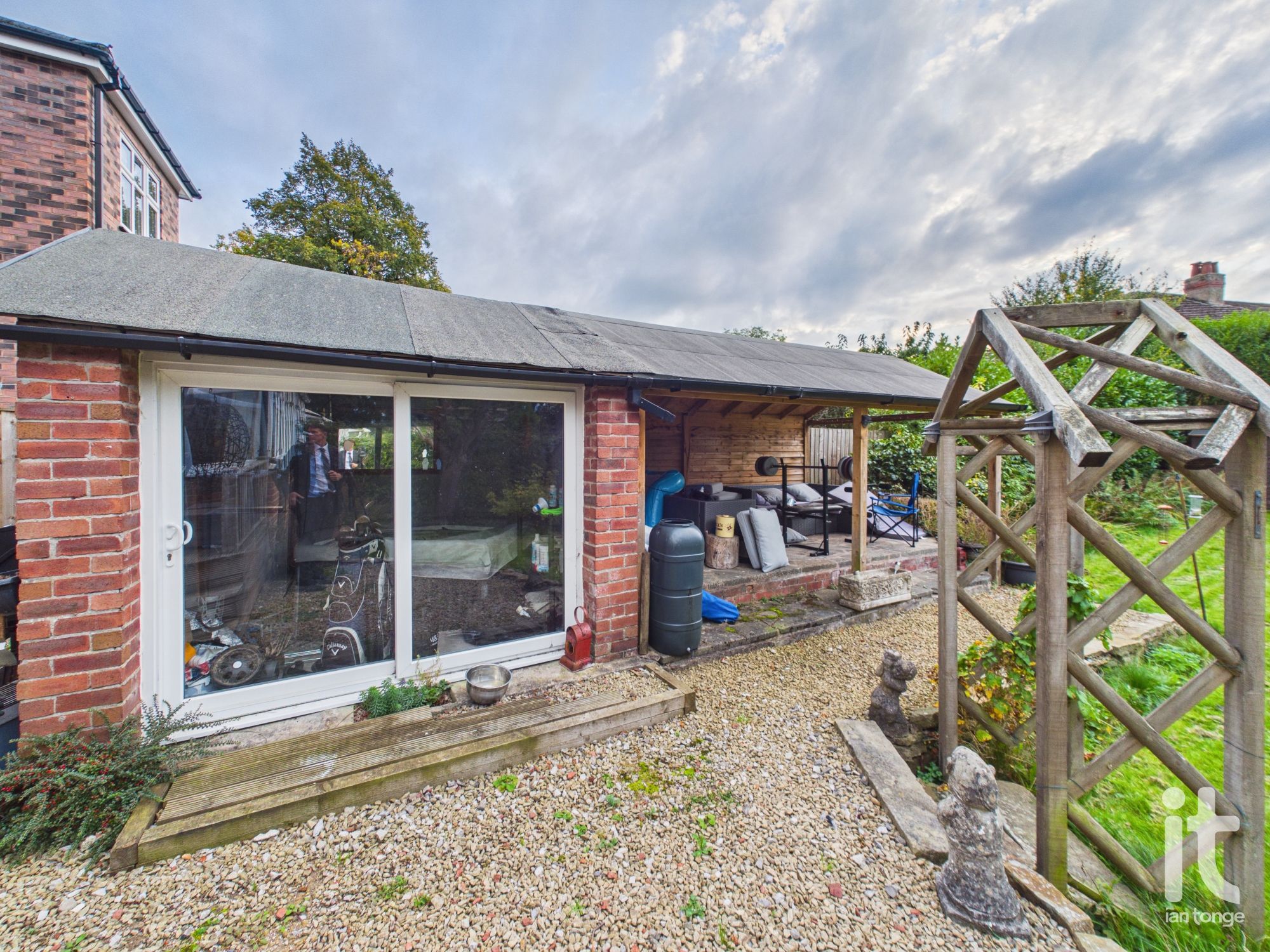 4 bedroom semi-detached house For Sale in Stockport - Photograph 20.