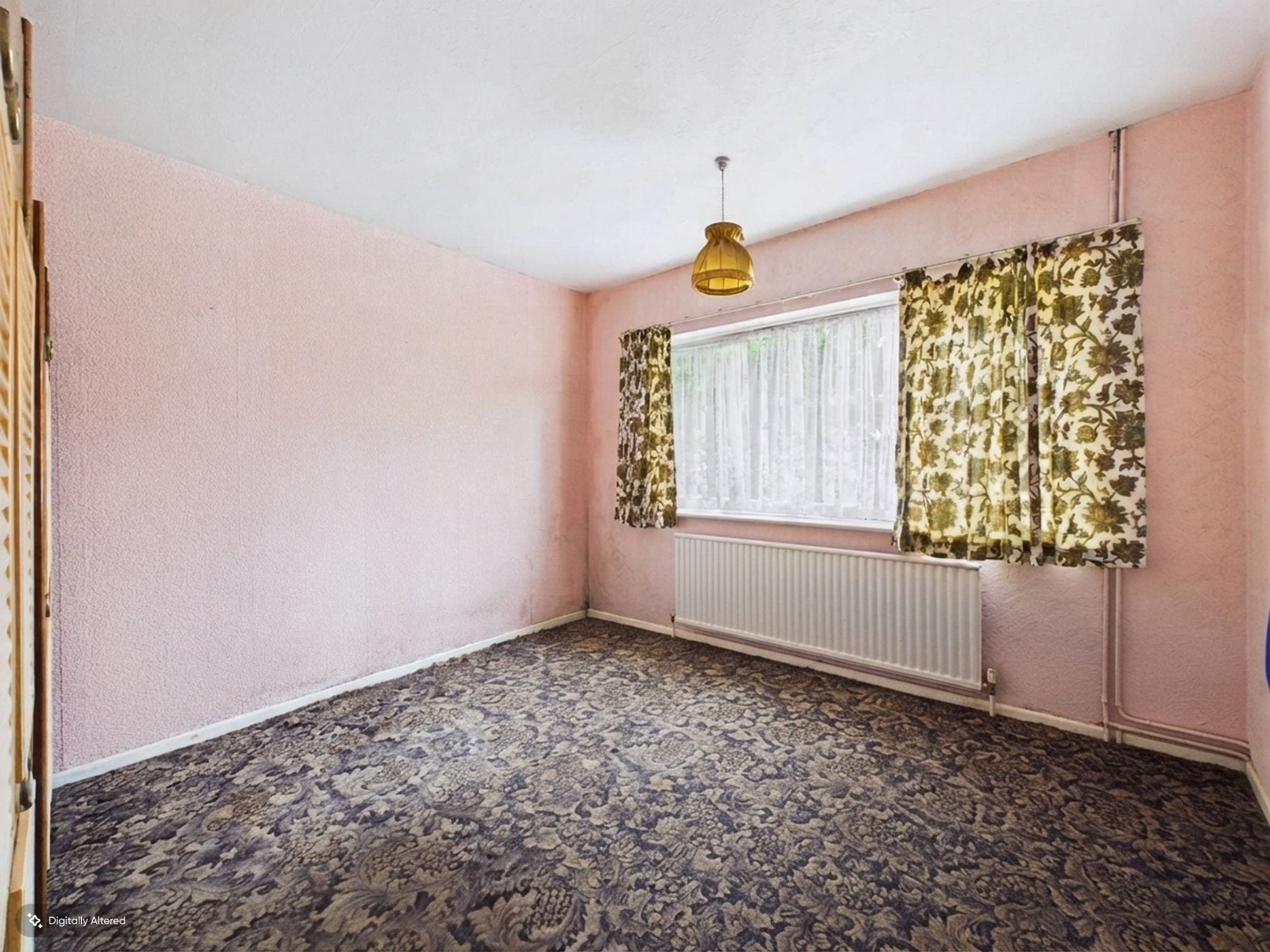 2 bedroom detached bungalow For Sale in Stockport - Photograph 6.
