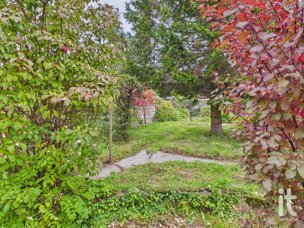 2 bedroom detached bungalow For Sale in Stockport - Photograph 15.
