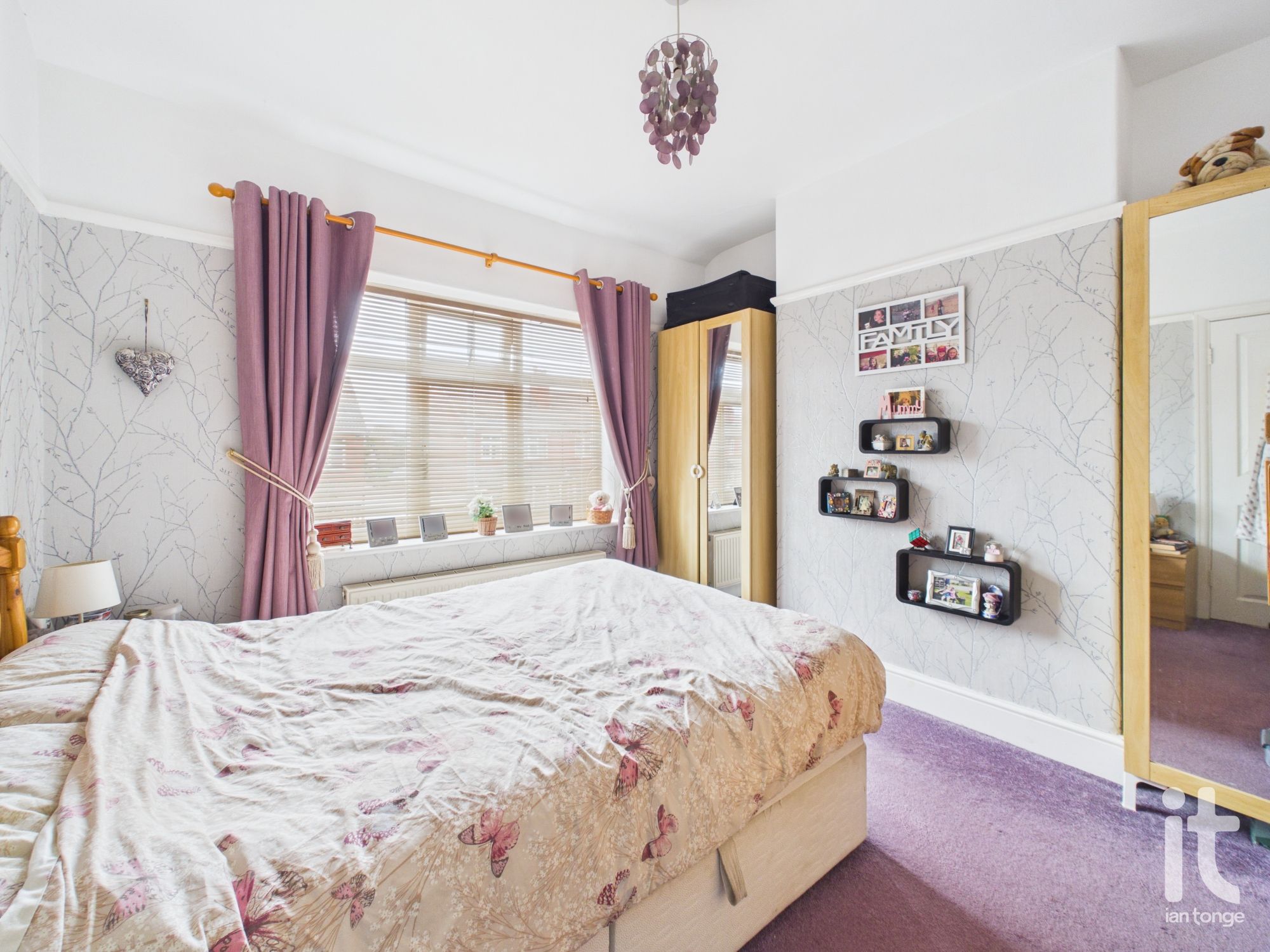 3 bedroom semi-detached house For Sale in Stockport - Photograph 12.