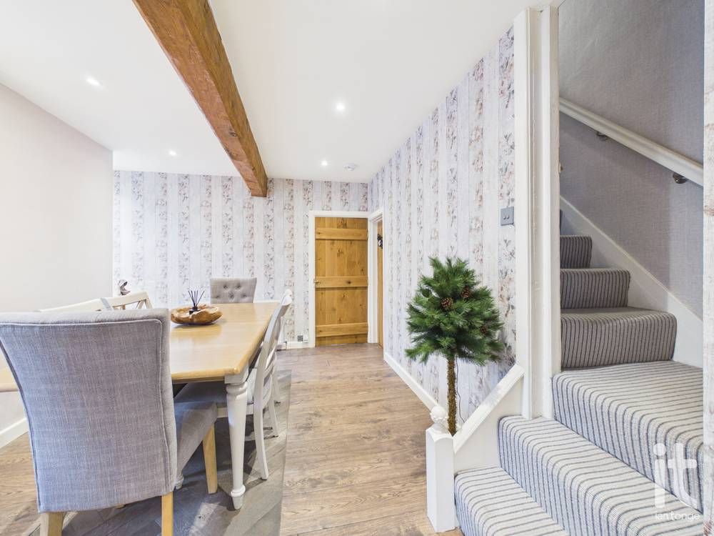 2 bedroom end terraced house For Sale in Stockport - Photograph 6.