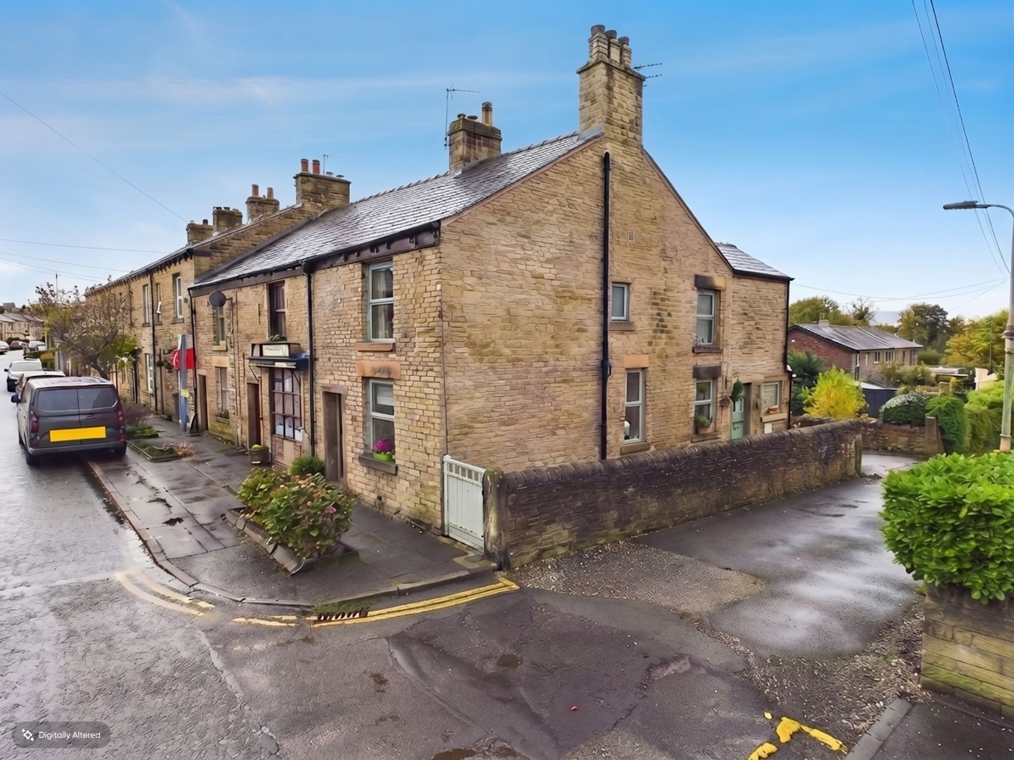 2 bedroom end terraced house For Sale in Stockport - Property photograph.