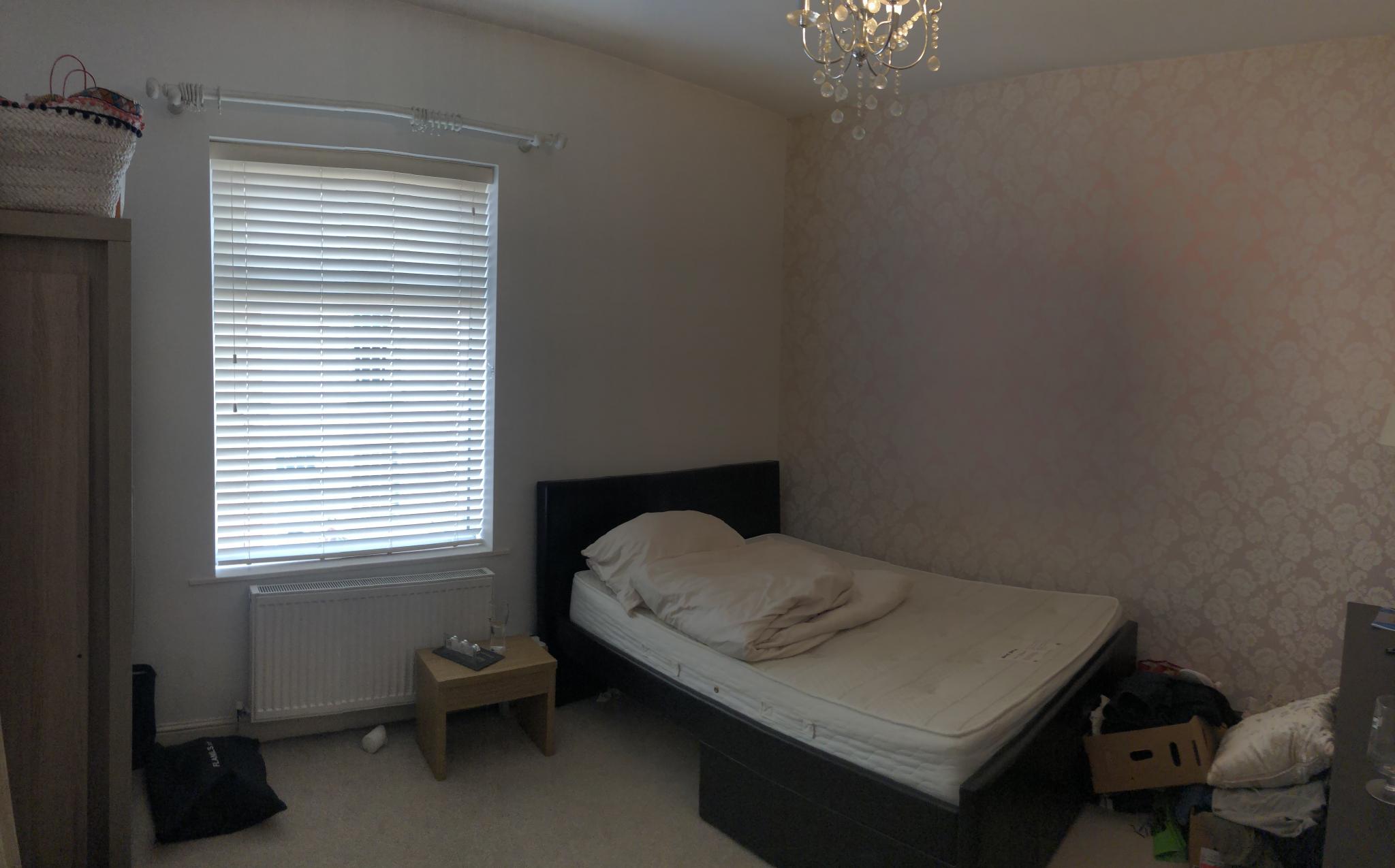2 bedroom mid terraced house Let in Stockport - Photograph 6.