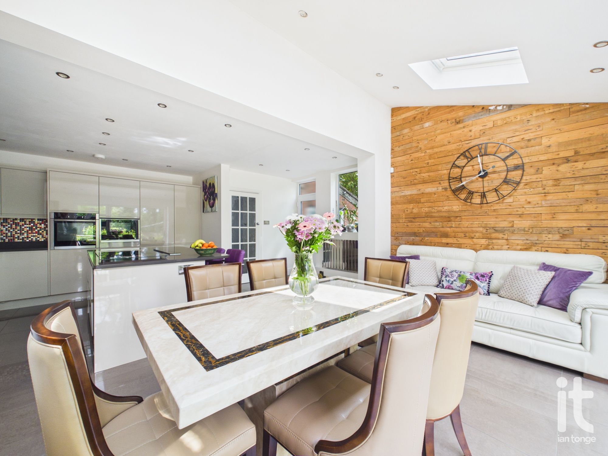 3 bedroom semi-detached house For Sale in Stockport - Photograph 12.