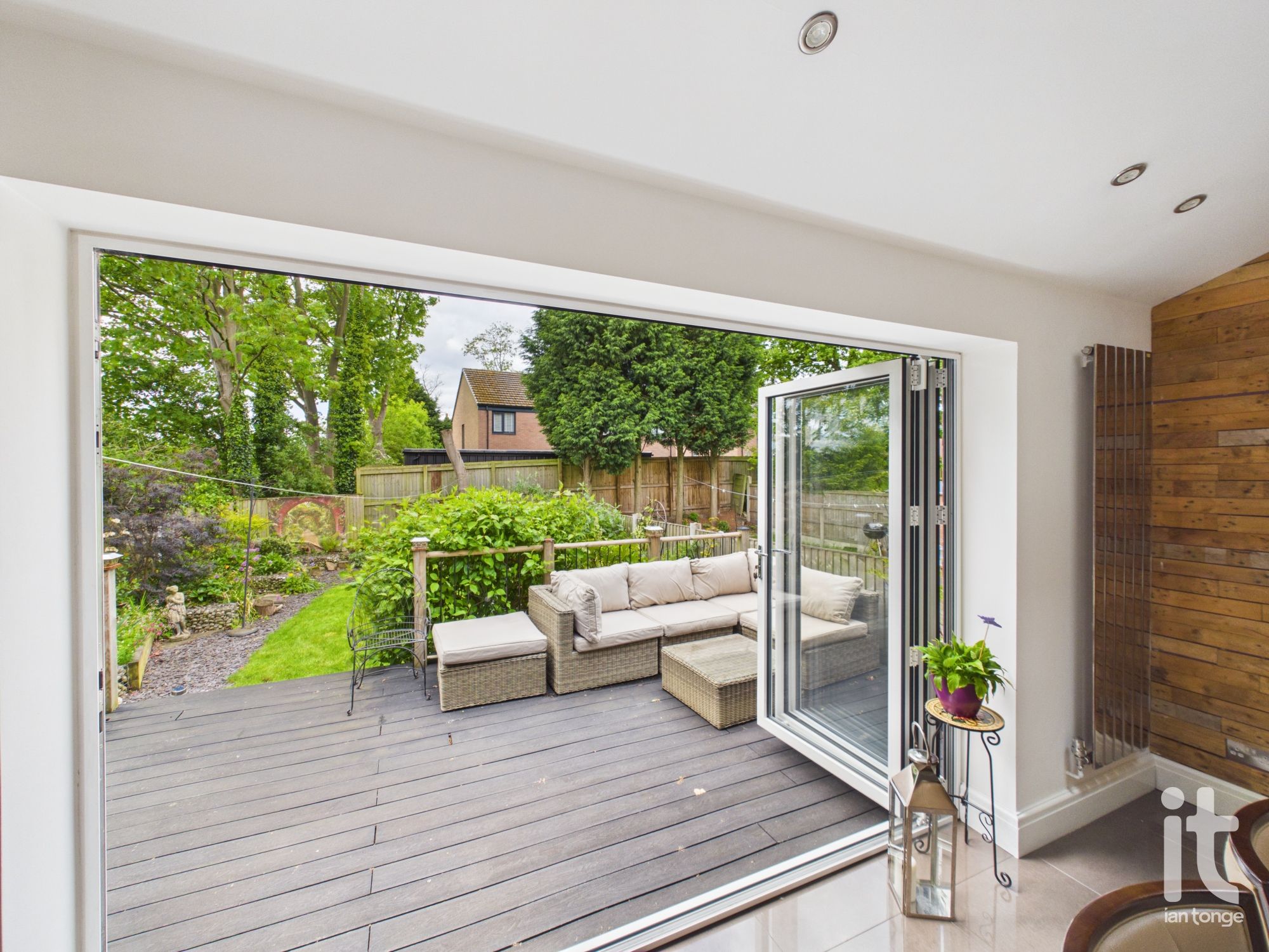 3 bedroom semi-detached house For Sale in Stockport - Photograph 11.