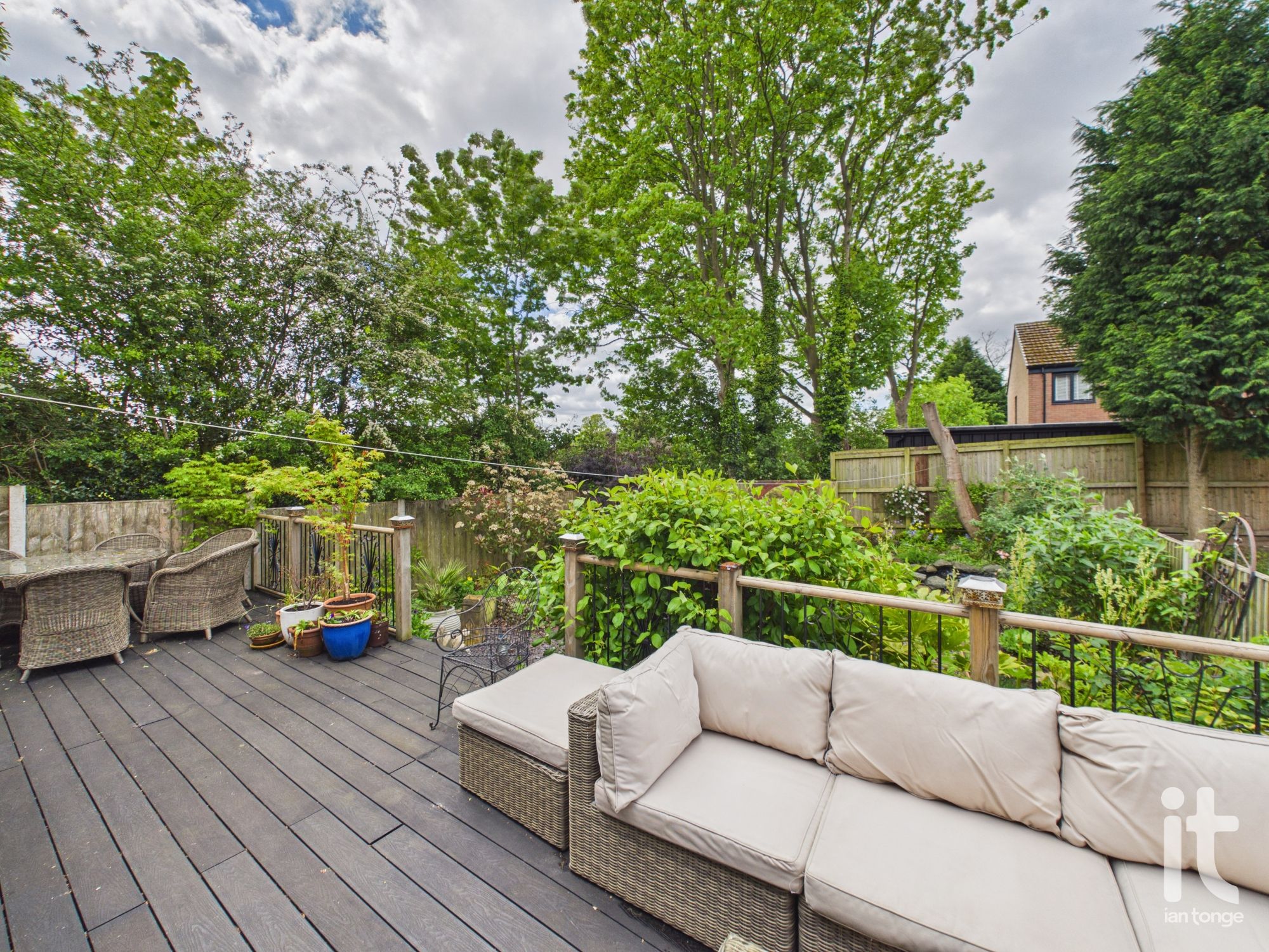 3 bedroom semi-detached house For Sale in Stockport - Photograph 22.
