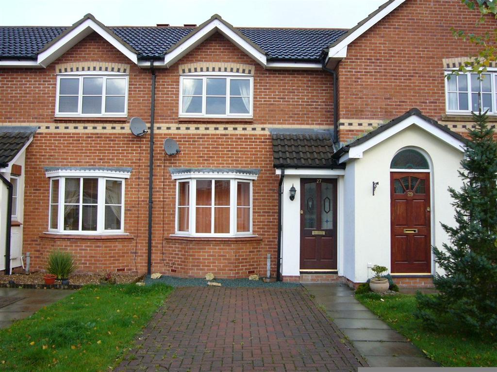 2 bedroom mid terraced house Let in Manchester - 0.