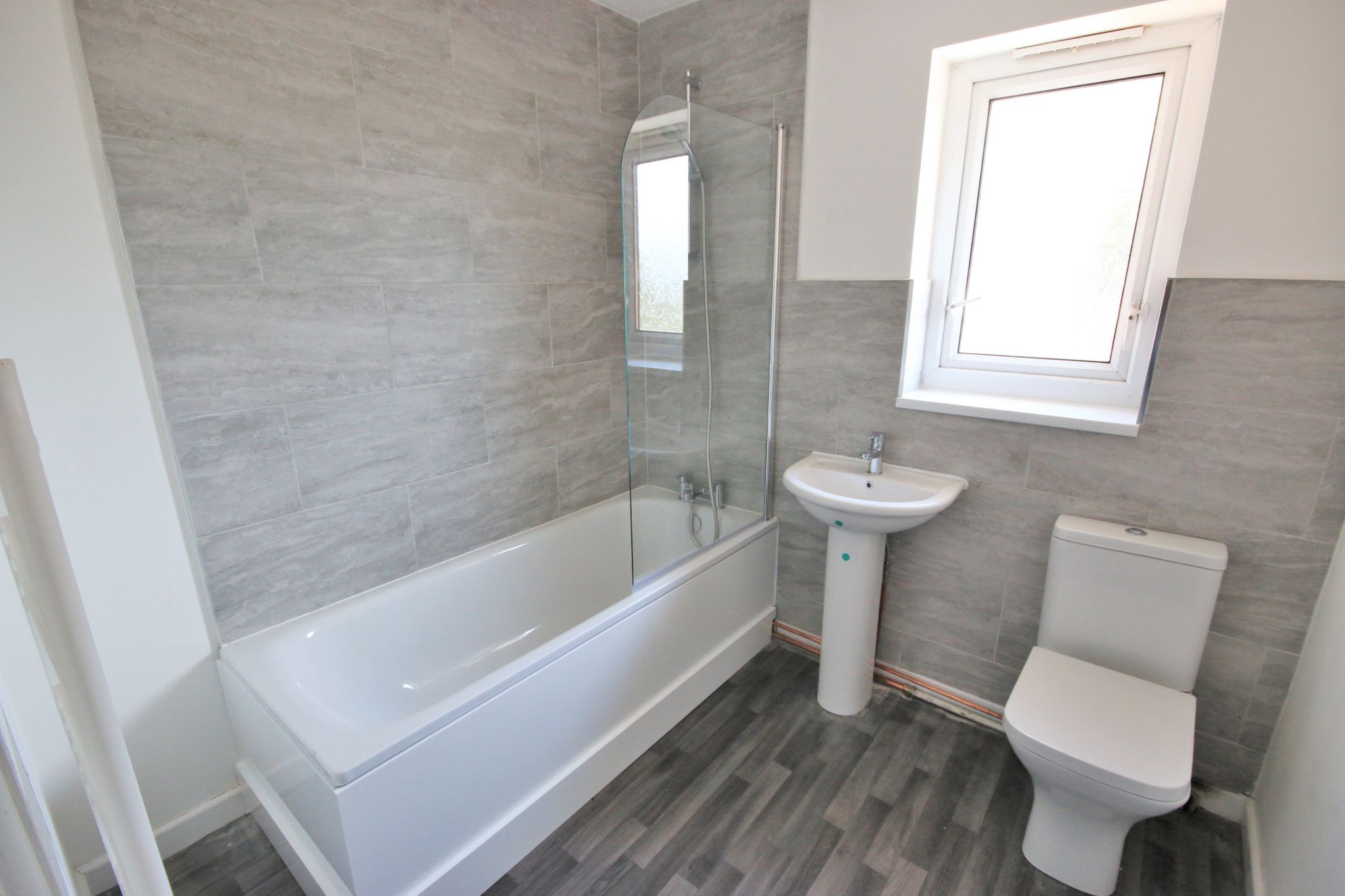 2 bedroom barn conversion house To Let in Wigan - Photograph 6.