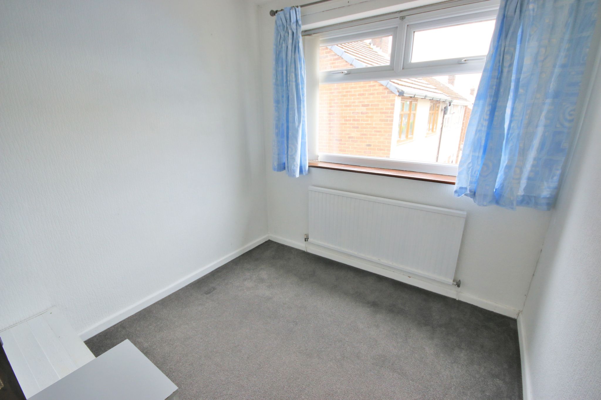 3 bedroom semi-detached house Let in Wigan - Photograph 8.