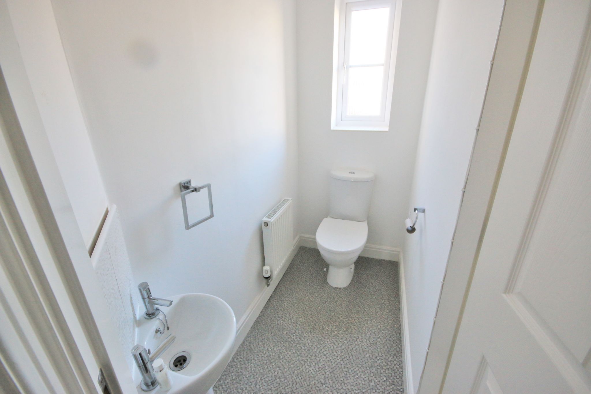 4 bedroom town house To Let in Wigan - Photograph 16.