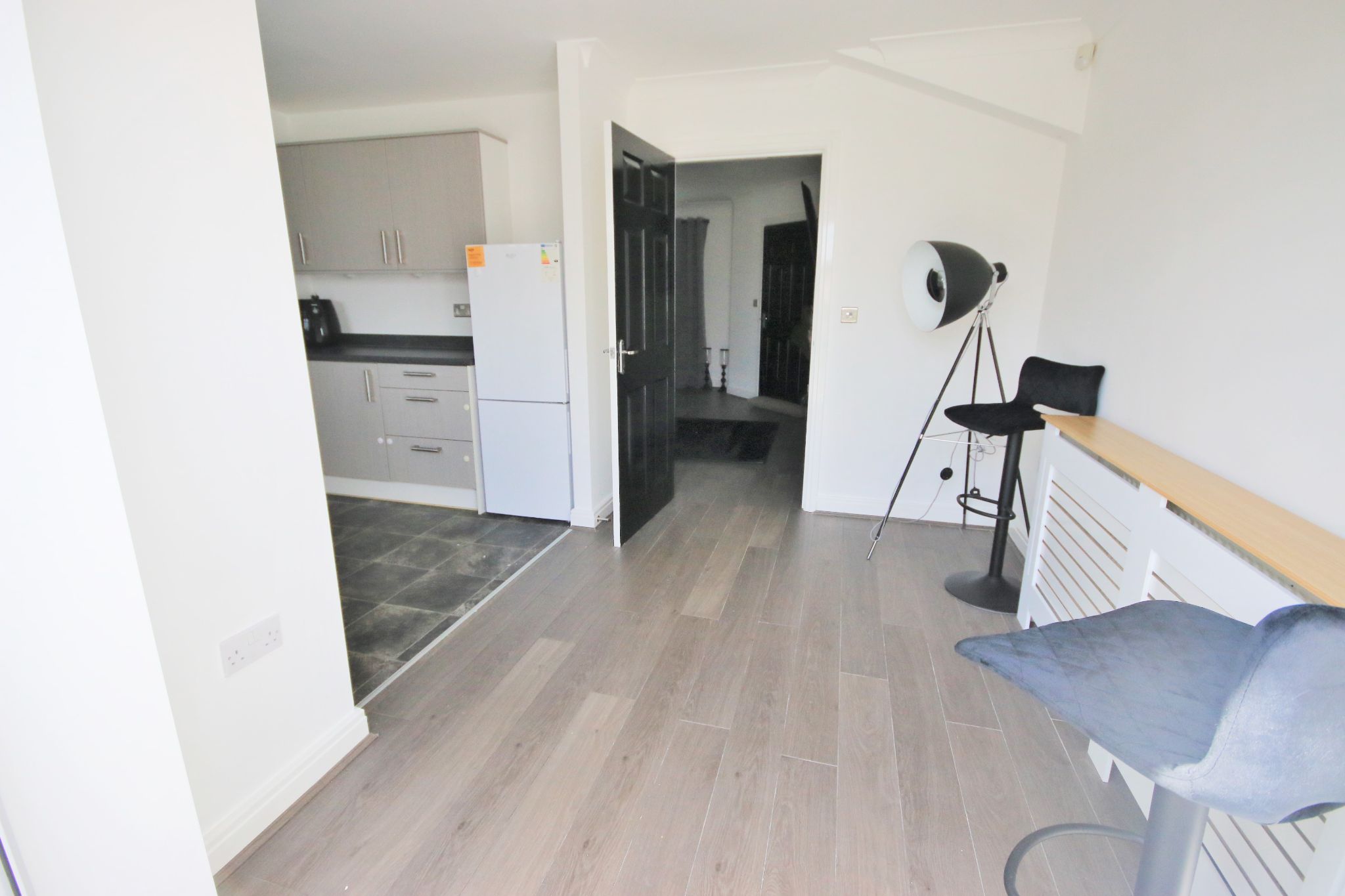 4 bedroom town house To Let in Wigan - Photograph 7.