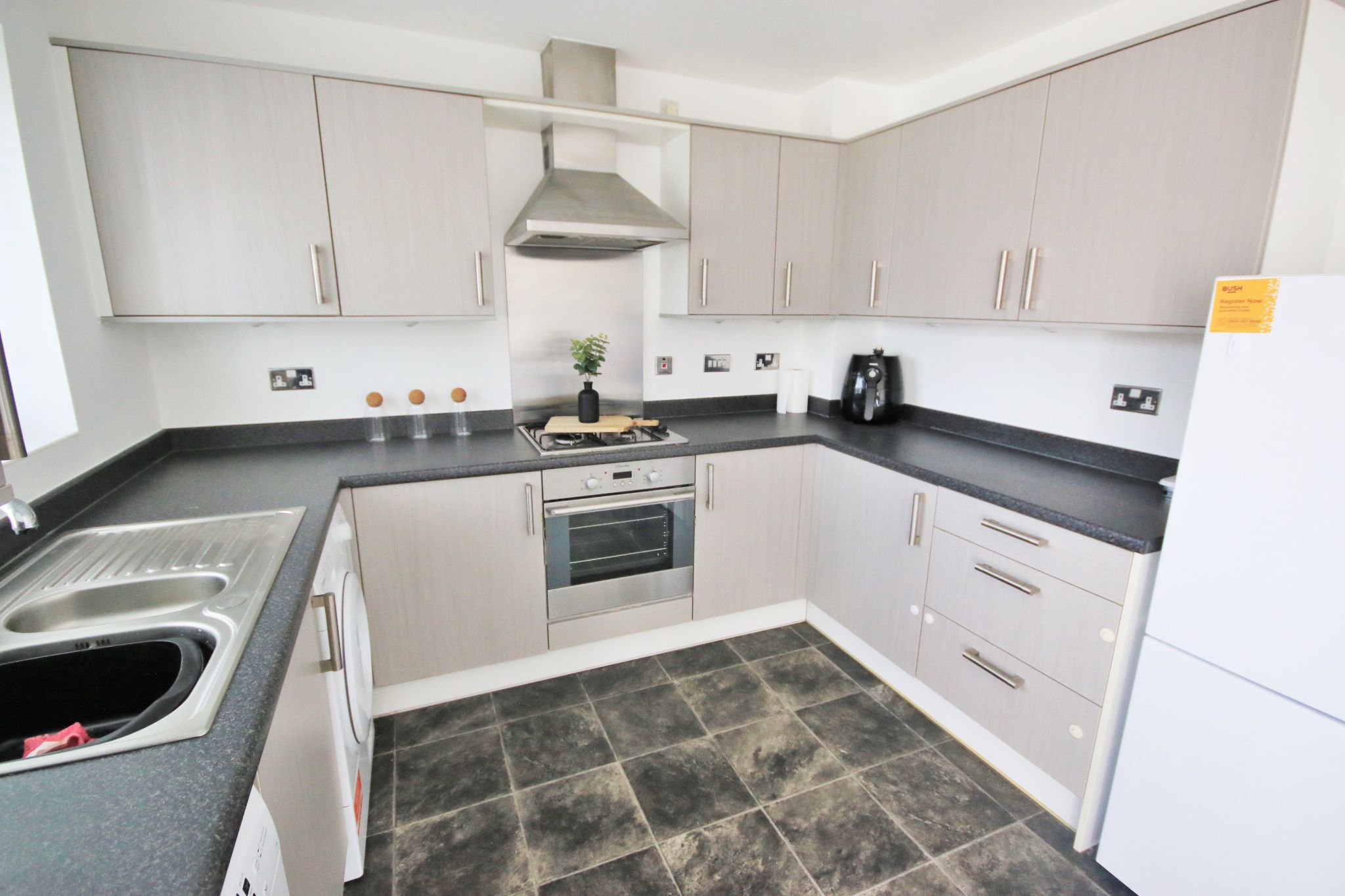 4 bedroom town house To Let in Wigan - Photograph 9.