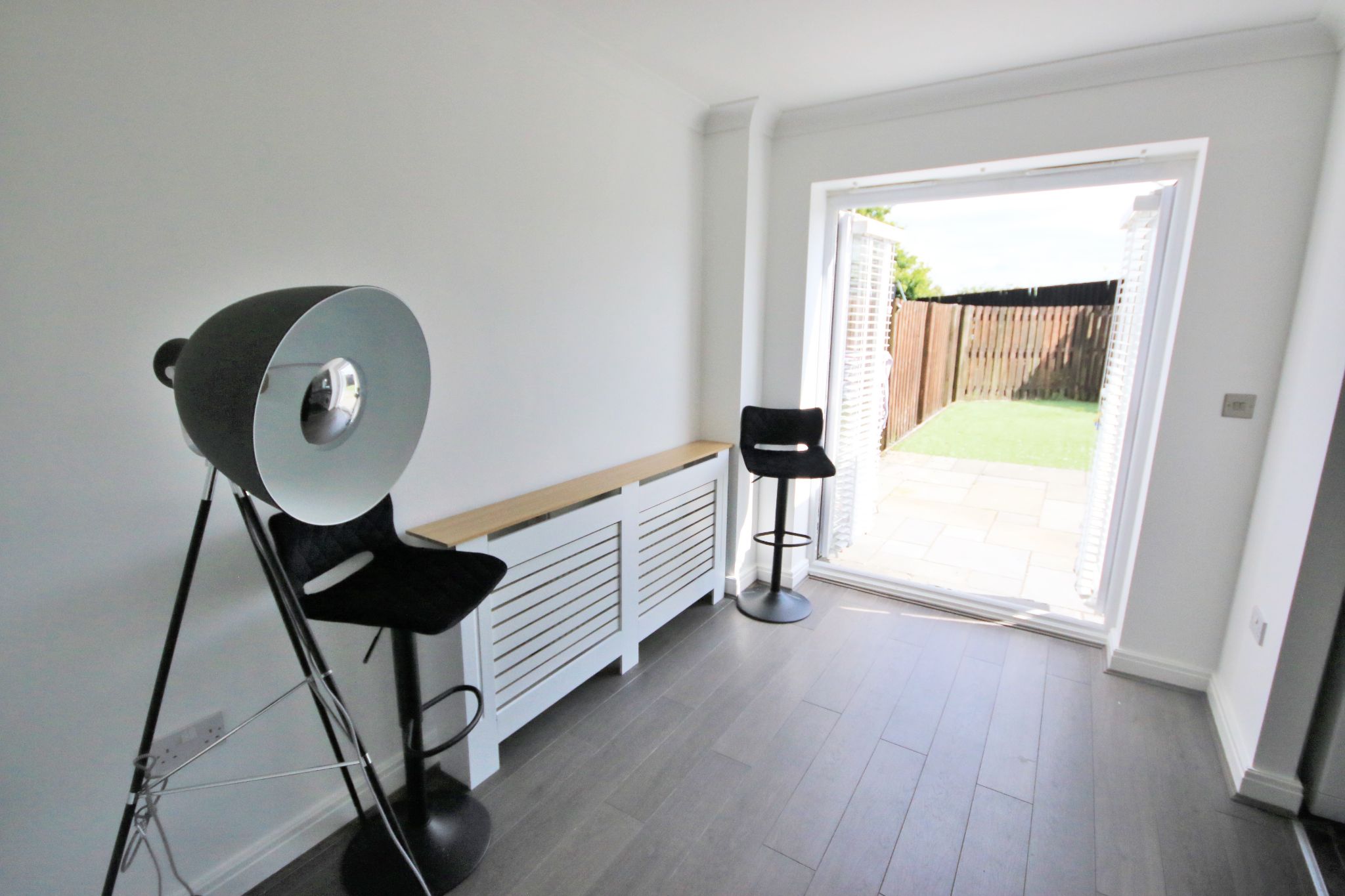 4 bedroom town house To Let in Wigan - Photograph 8.