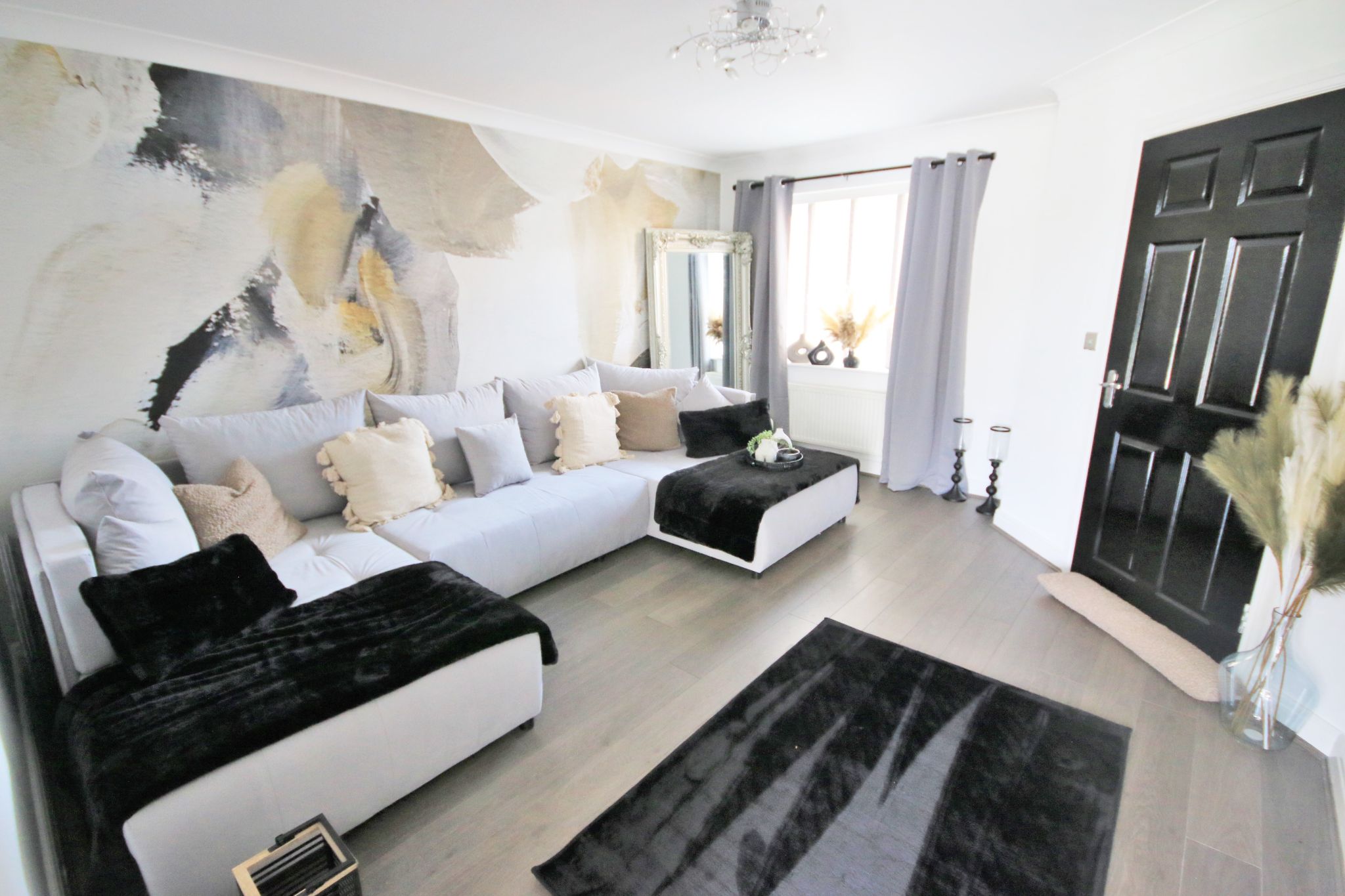 4 bedroom town house To Let in Wigan - Property photograph.