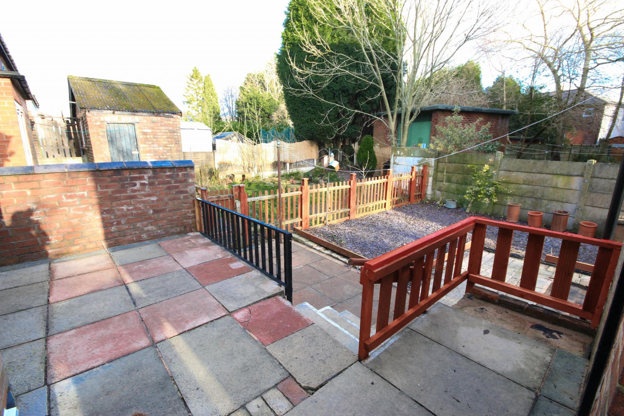 3 bedroom semi-detached house Let in Wigan - garden.