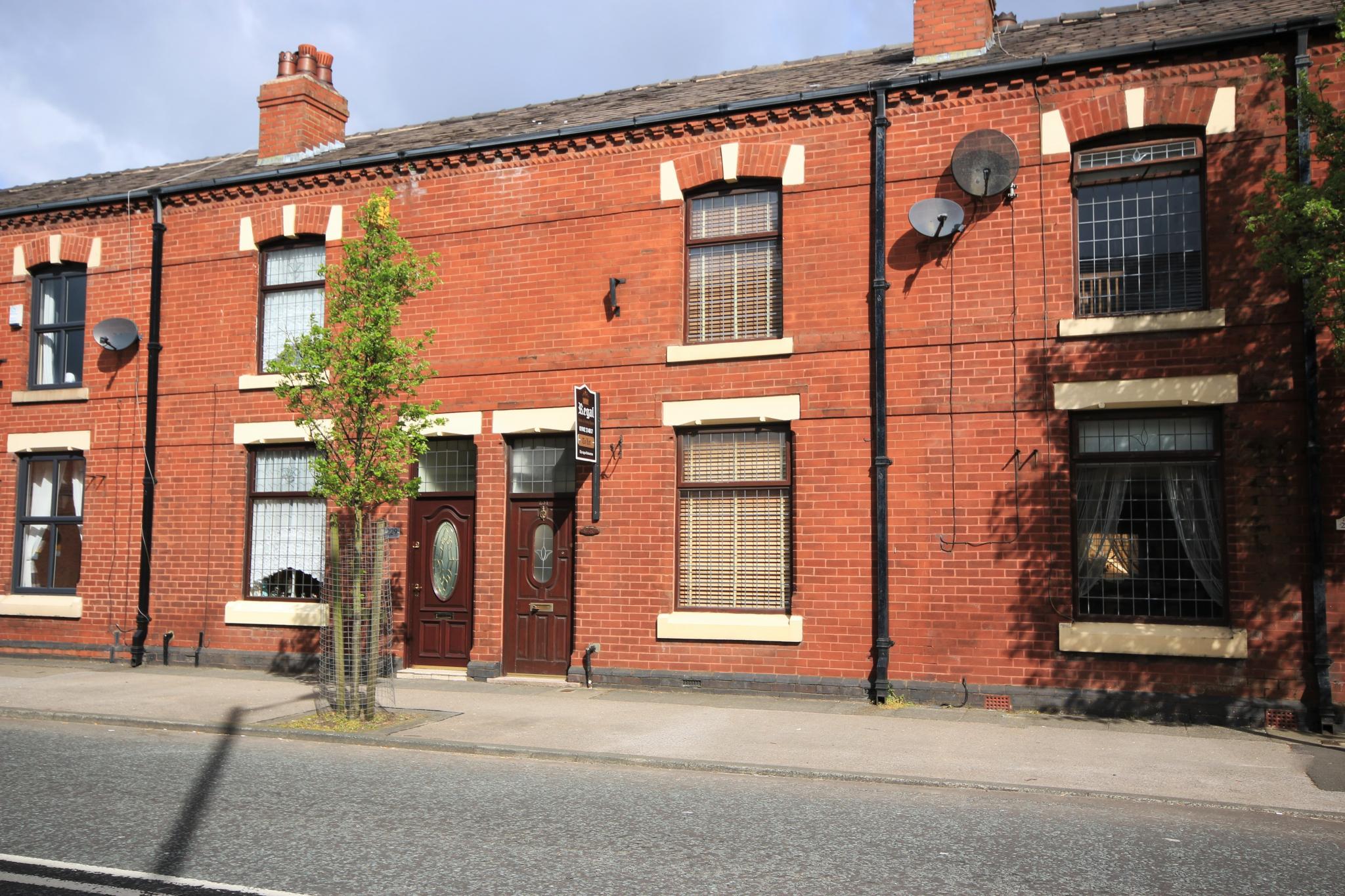 2 bedroom mid terraced house Let in Wigan - Photograph 1.