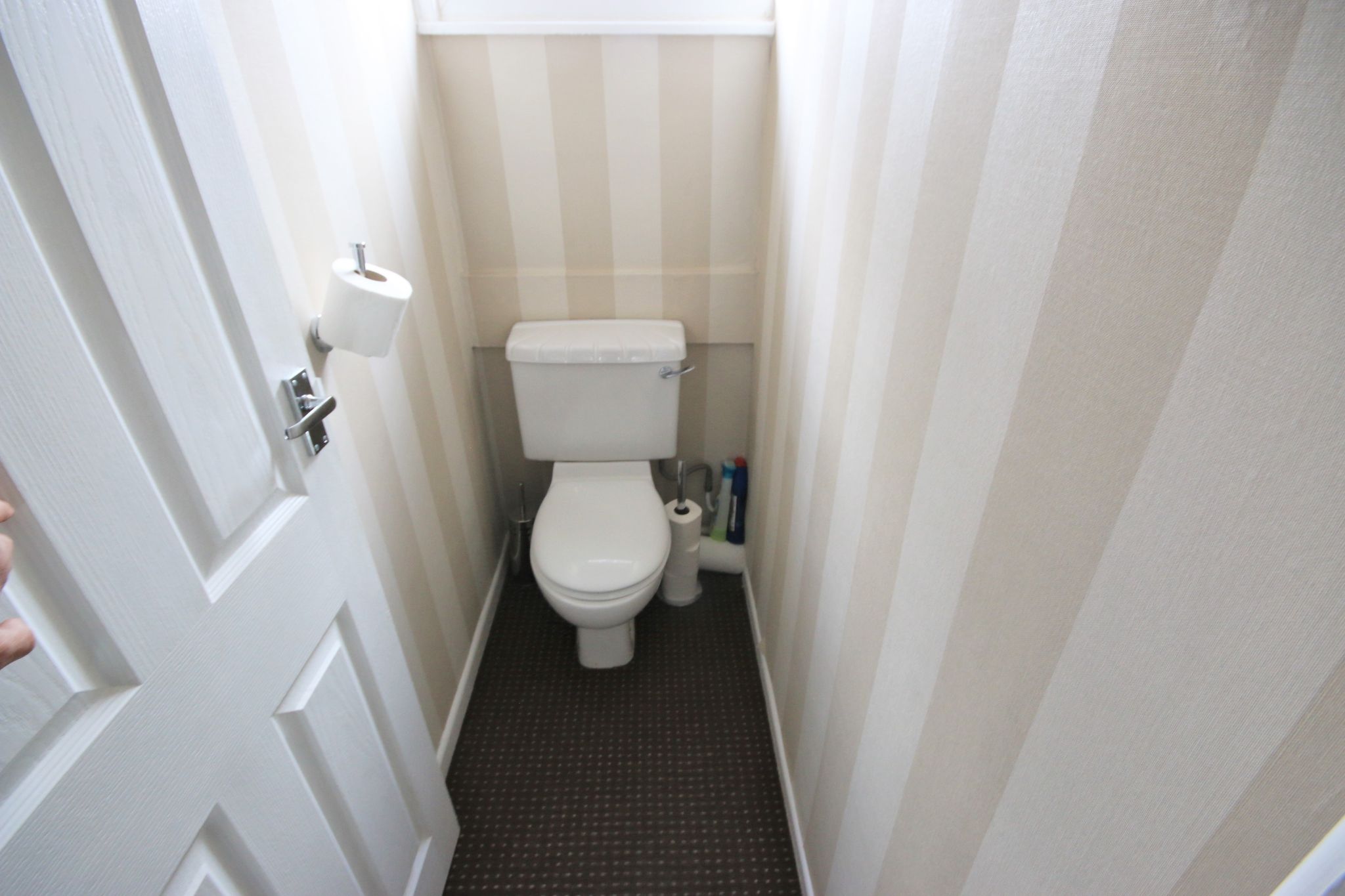3 bedroom town house Let in Wigan - Photograph 10.