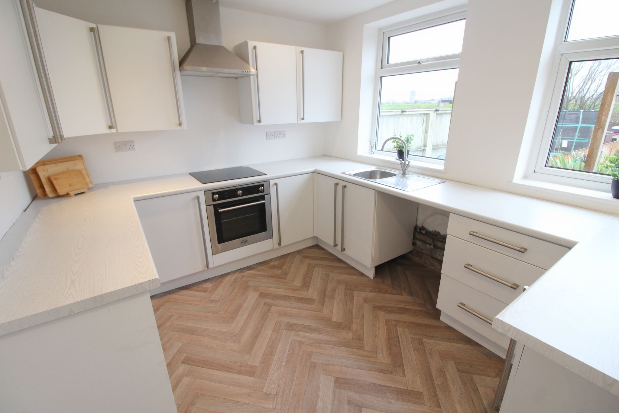2 bedroom semi-detached house Let in Wigan - Photograph 7.